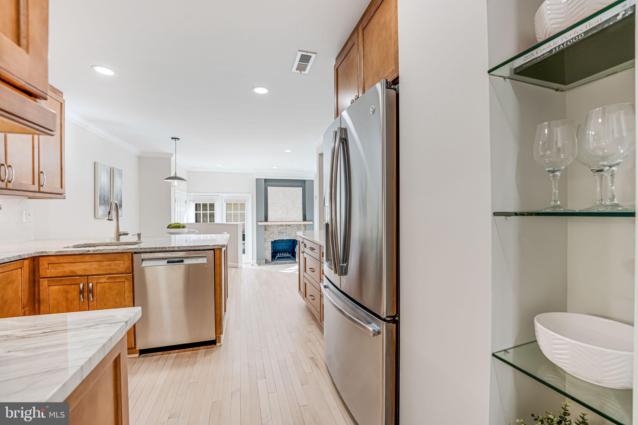 MADISON OF MCLEAN - Residential