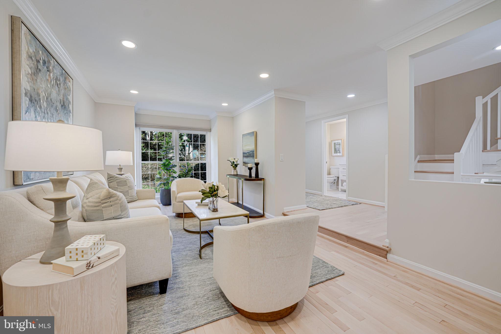 MADISON OF MCLEAN - Residential