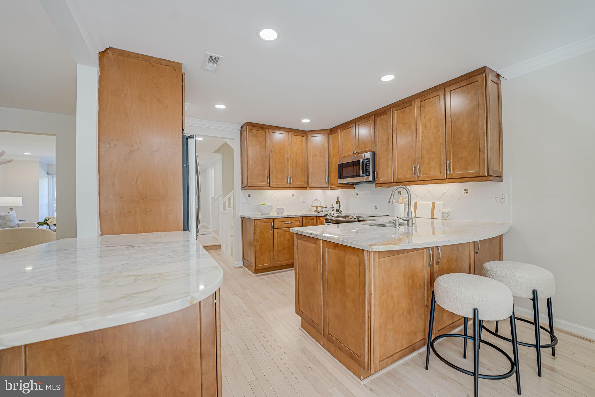 MADISON OF MCLEAN - Residential