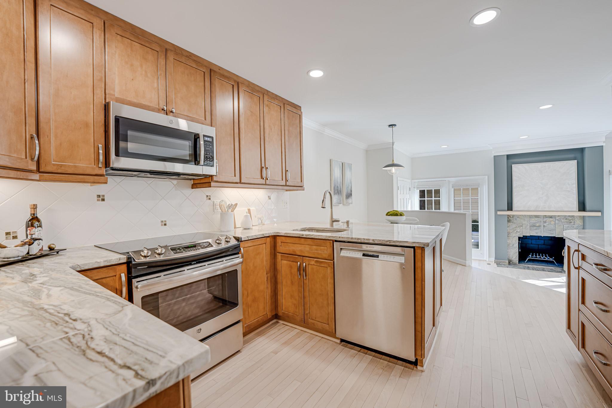 MADISON OF MCLEAN - Residential