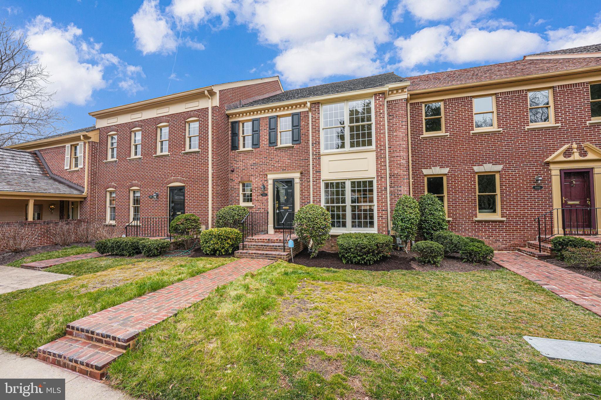 MADISON OF MCLEAN - Residential