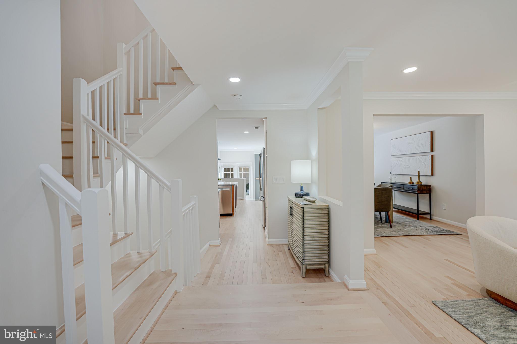 MADISON OF MCLEAN - Residential