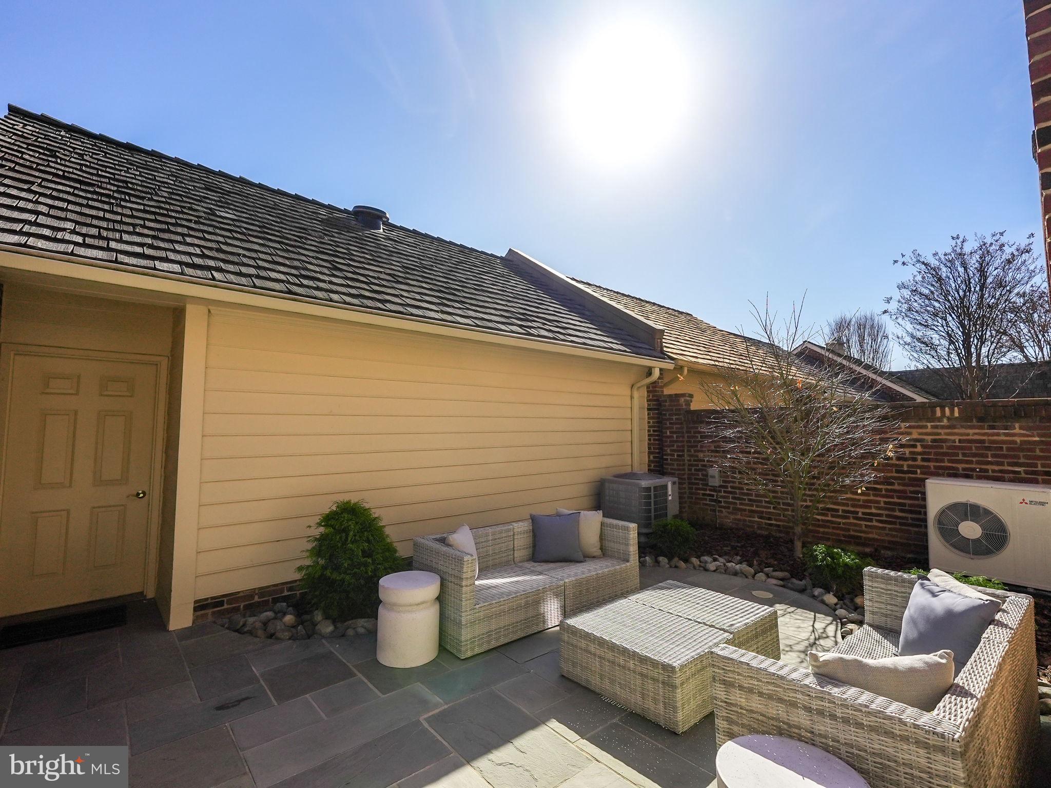 MADISON OF MCLEAN - Residential