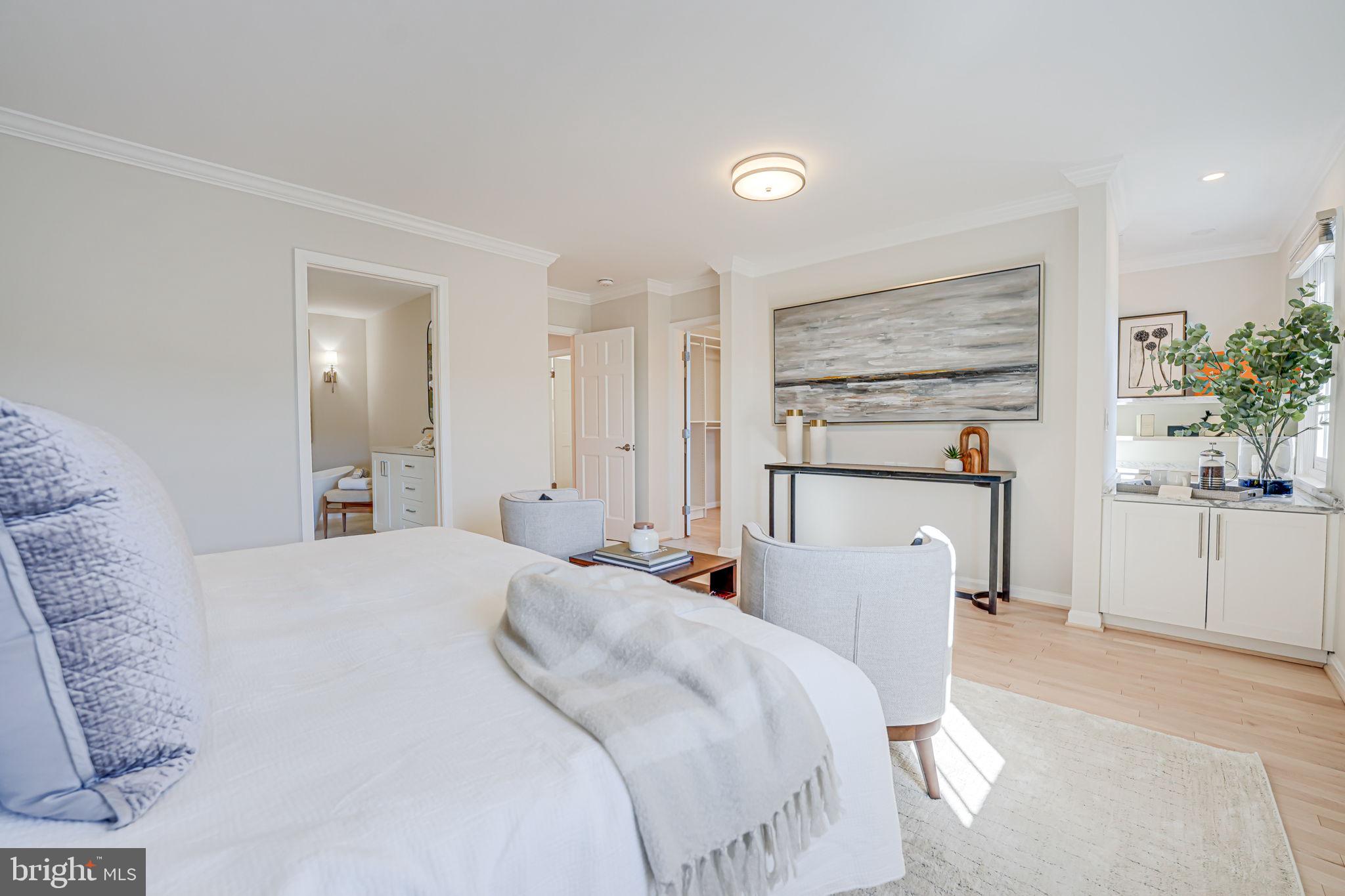 MADISON OF MCLEAN - Residential