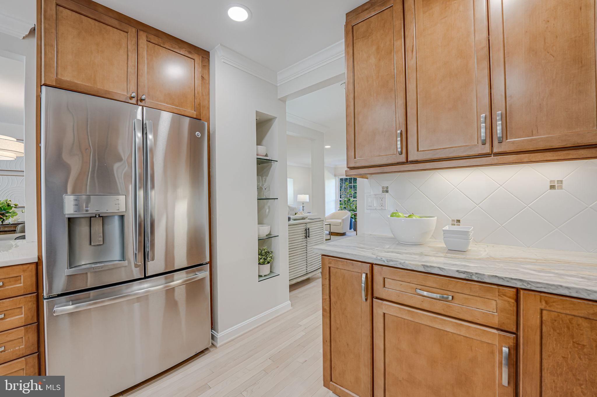 MADISON OF MCLEAN - Residential