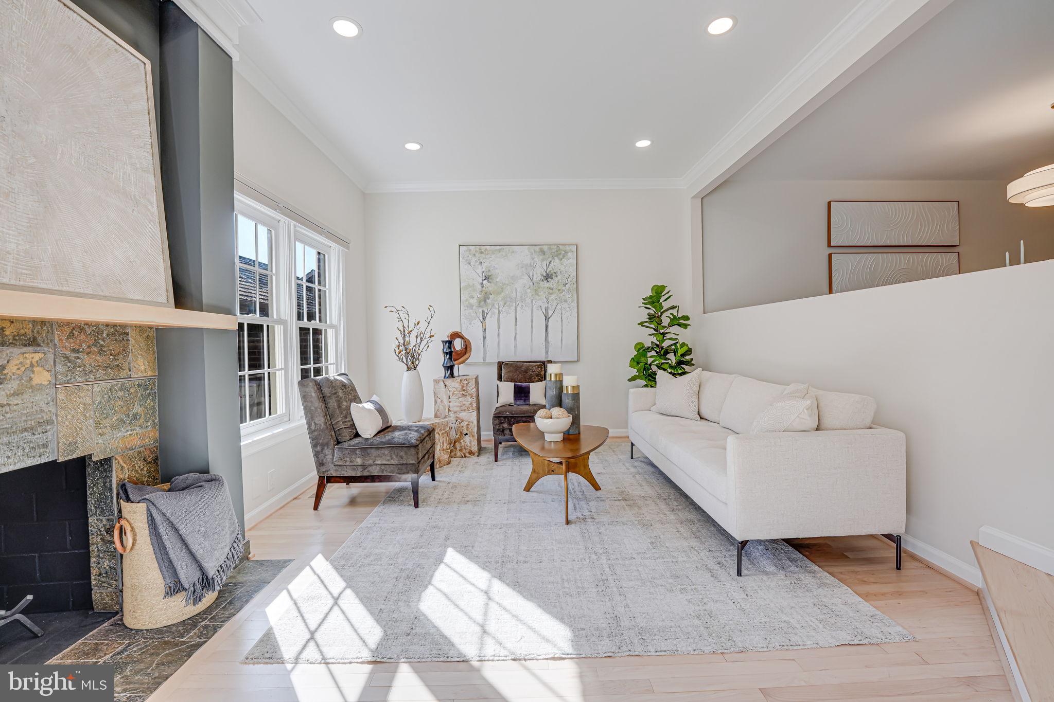 MADISON OF MCLEAN - Residential