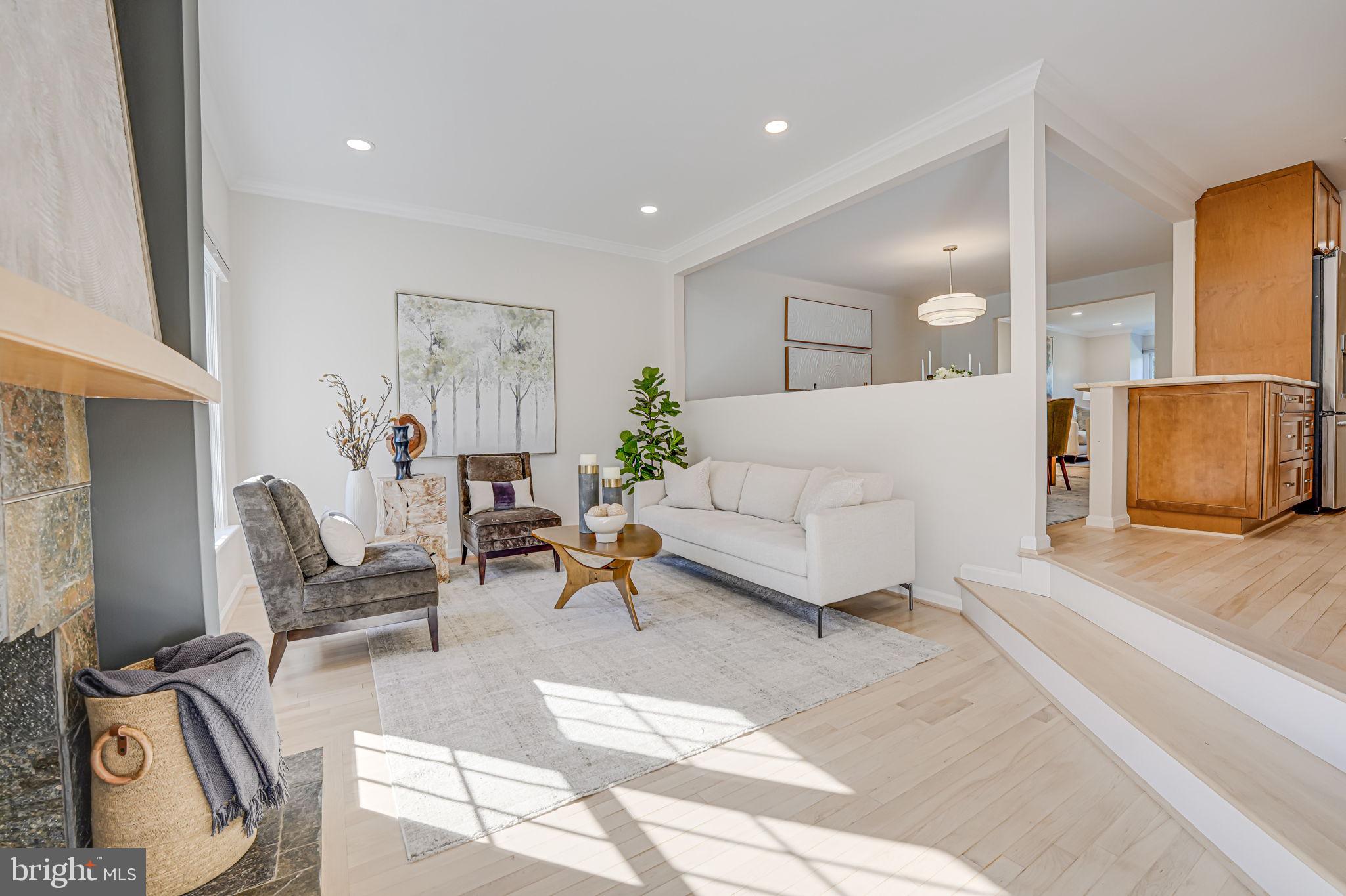 MADISON OF MCLEAN - Residential