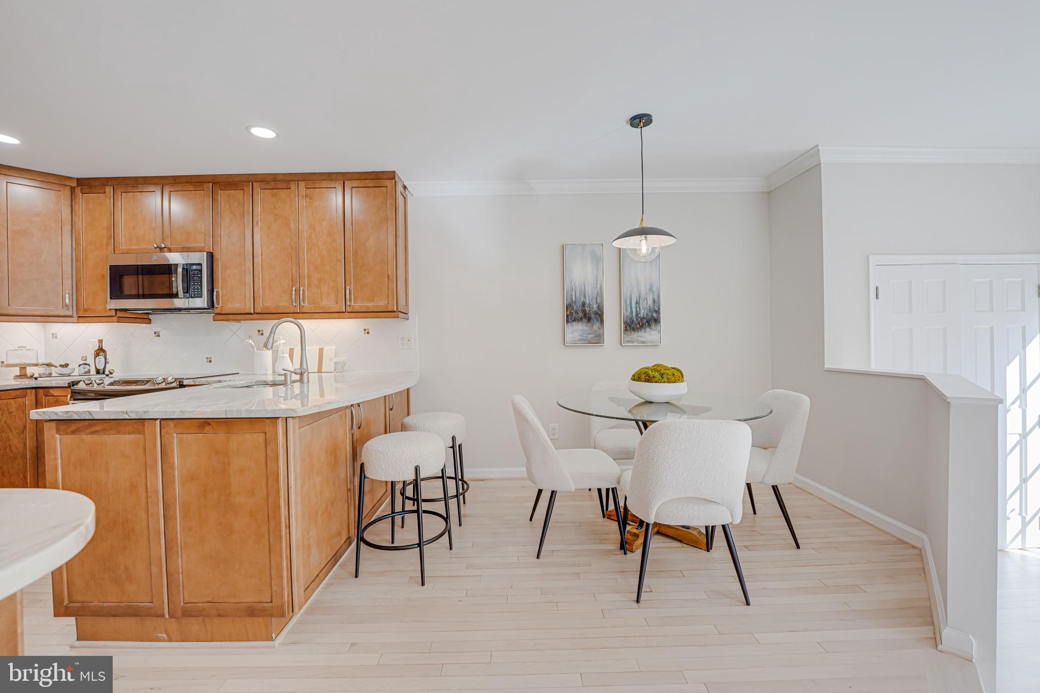 MADISON OF MCLEAN - Residential