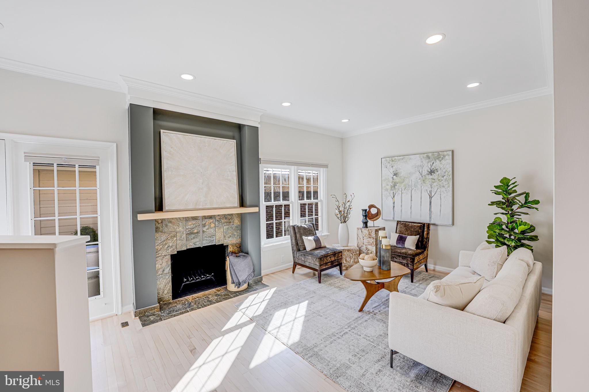 MADISON OF MCLEAN - Residential