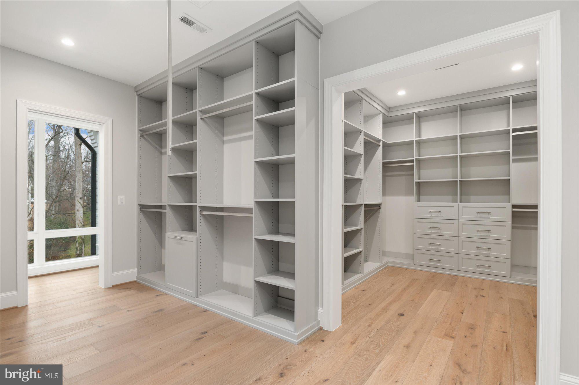 LANGLEY FOREST - Residential