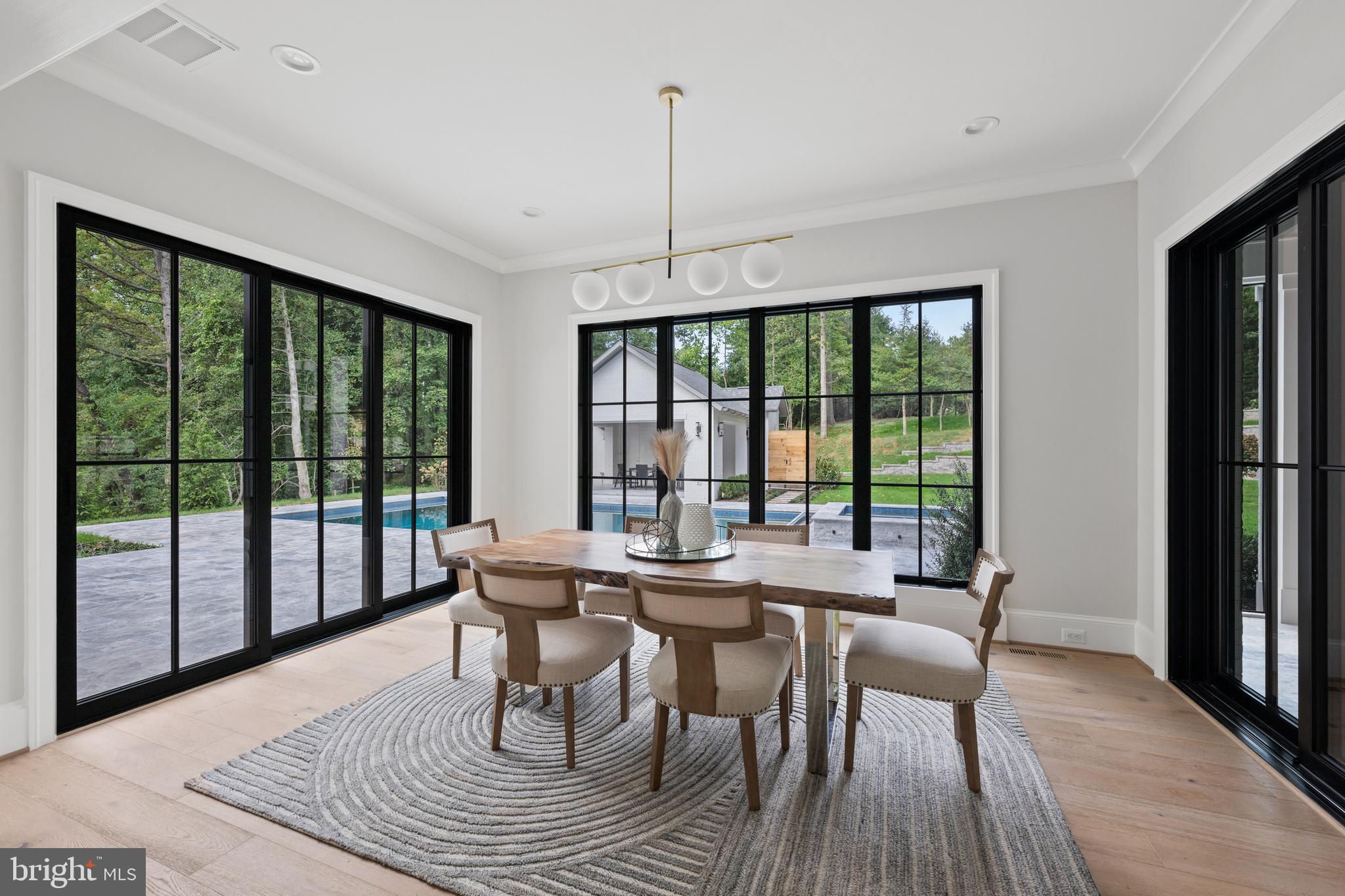 LANGLEY FOREST - Residential