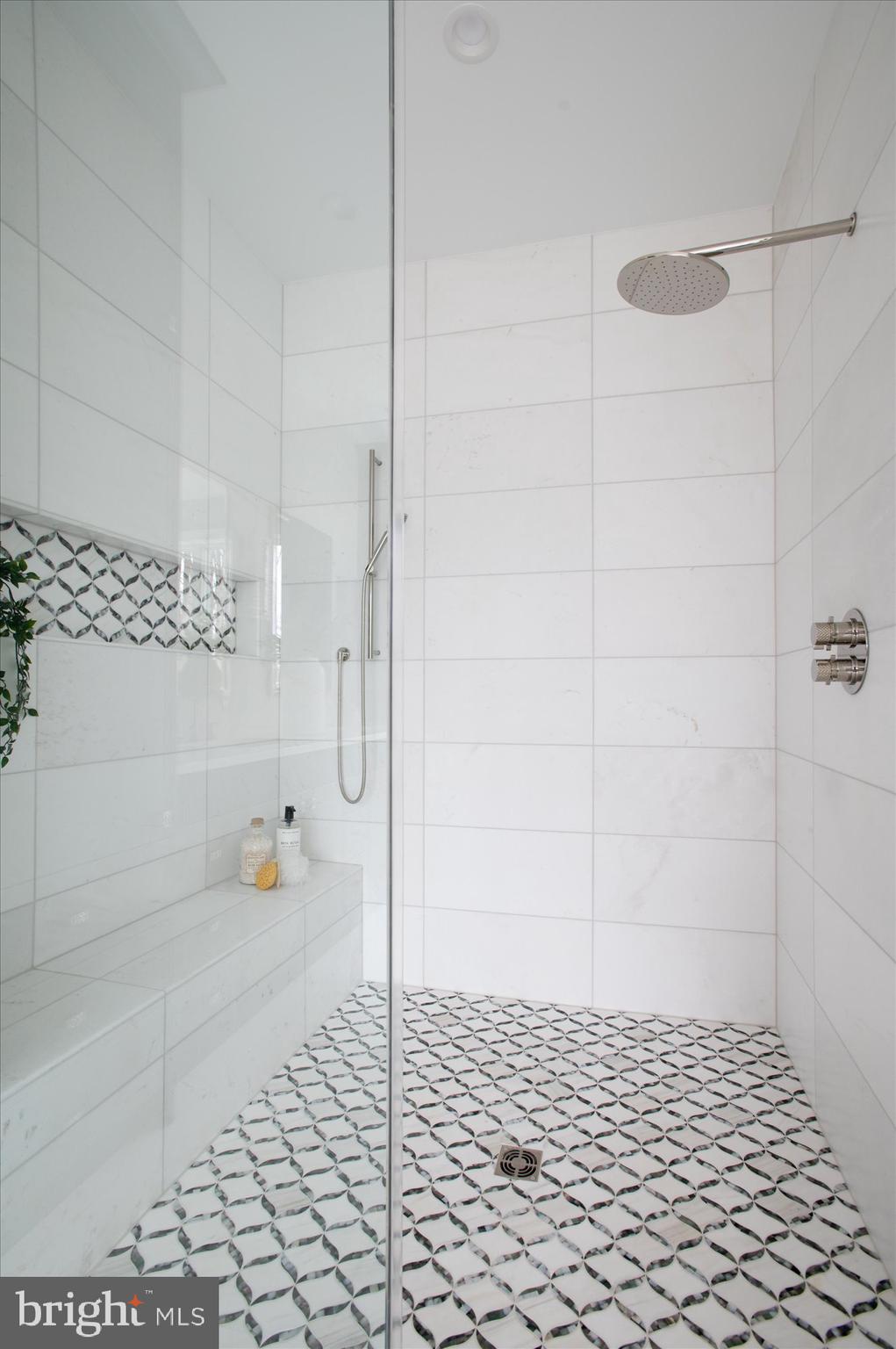 LANGLEY FOREST - Residential