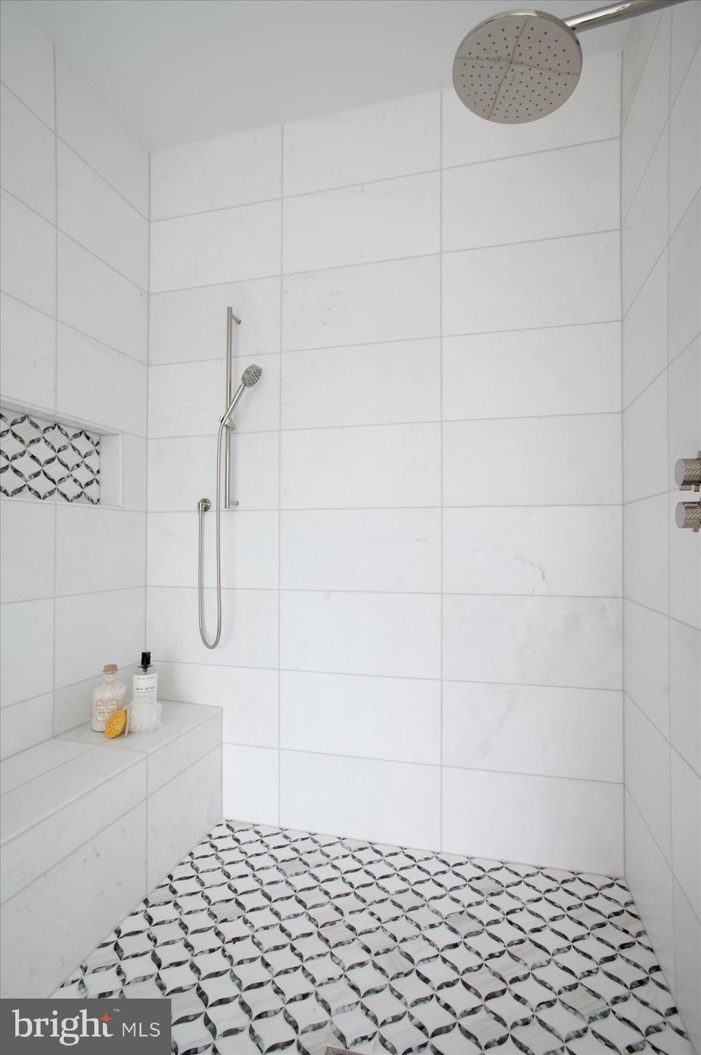 LANGLEY FOREST - Residential