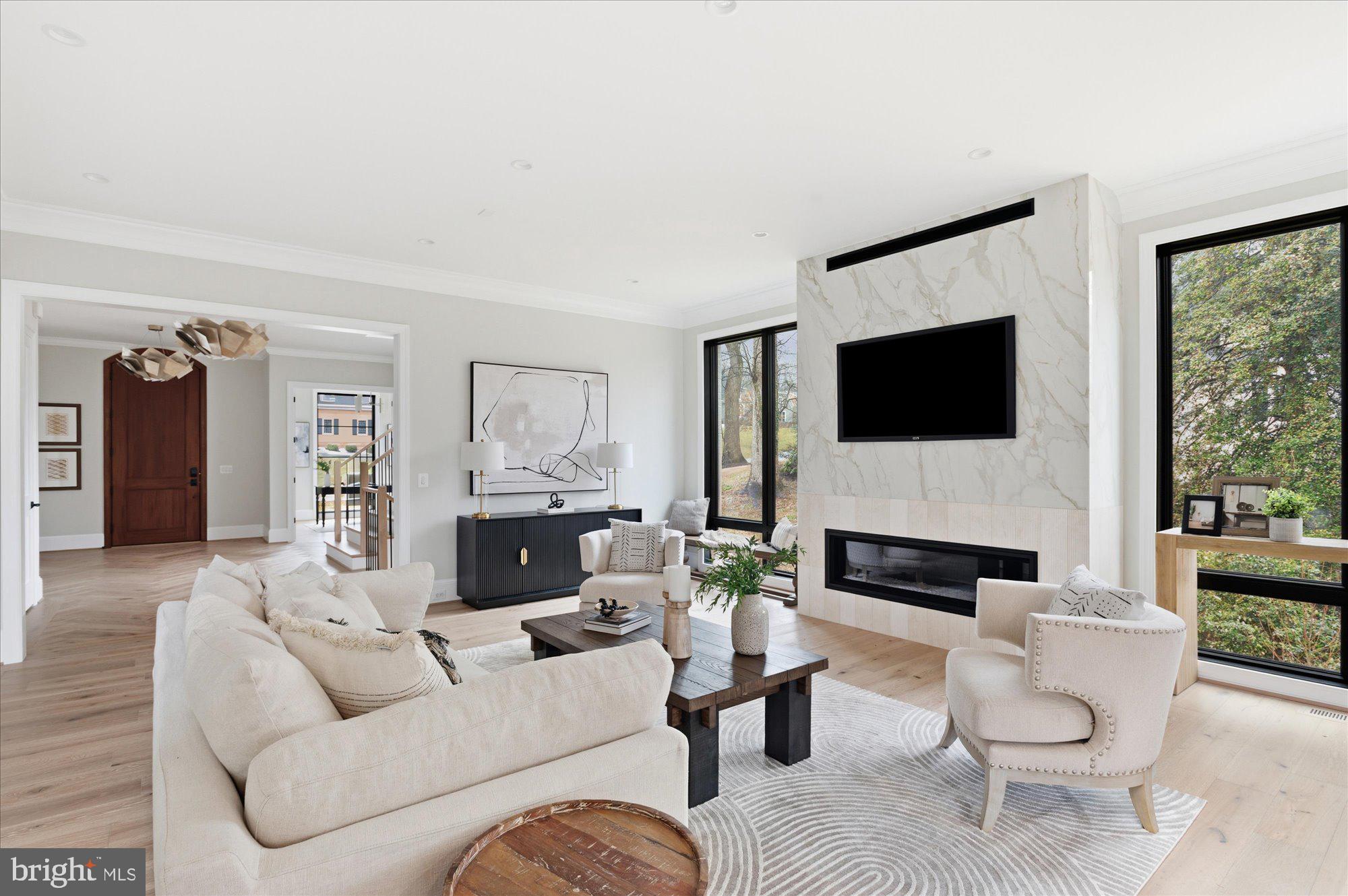 LANGLEY FOREST - Residential