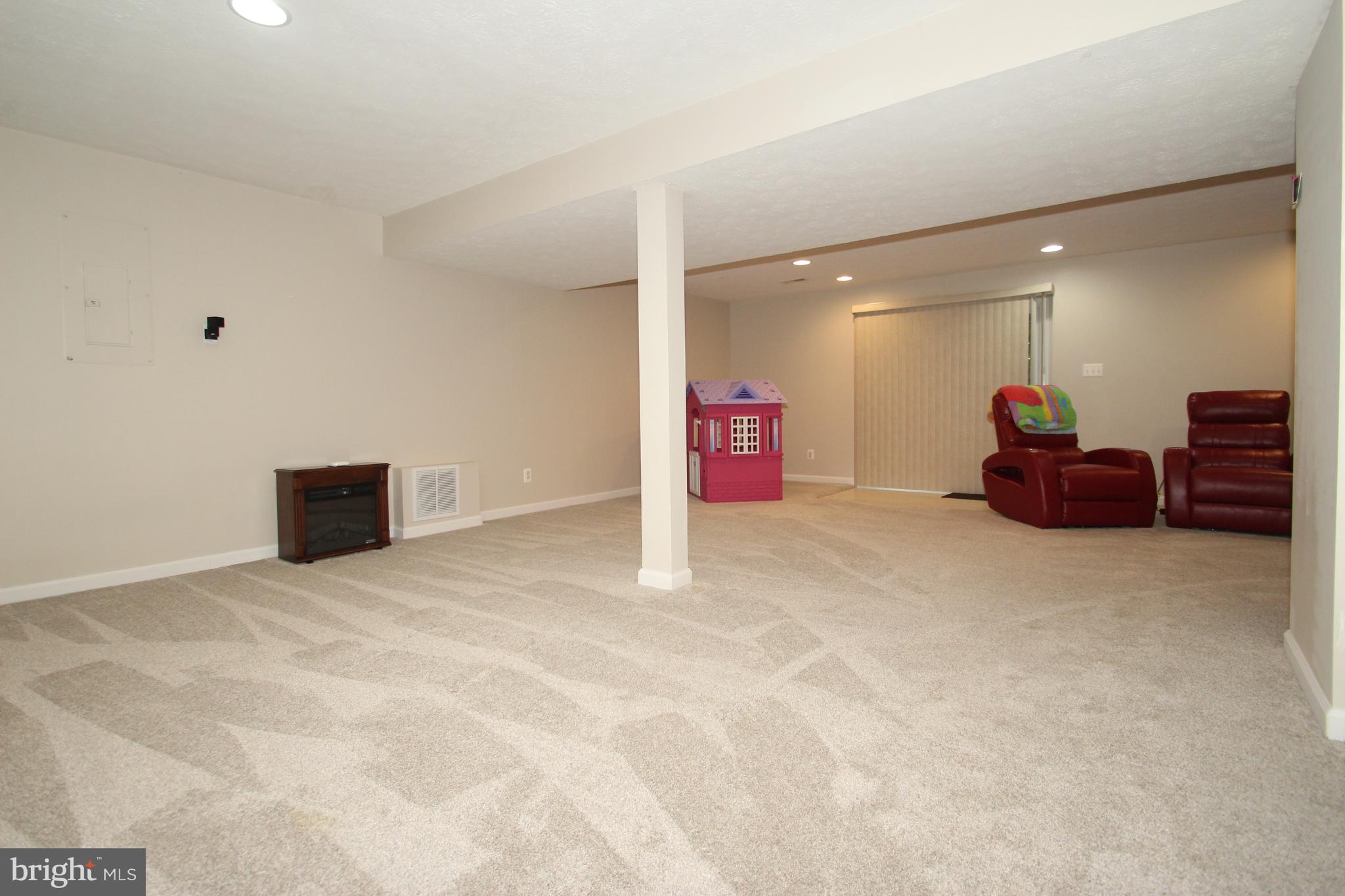 PATRIOTS GLEN - Residential