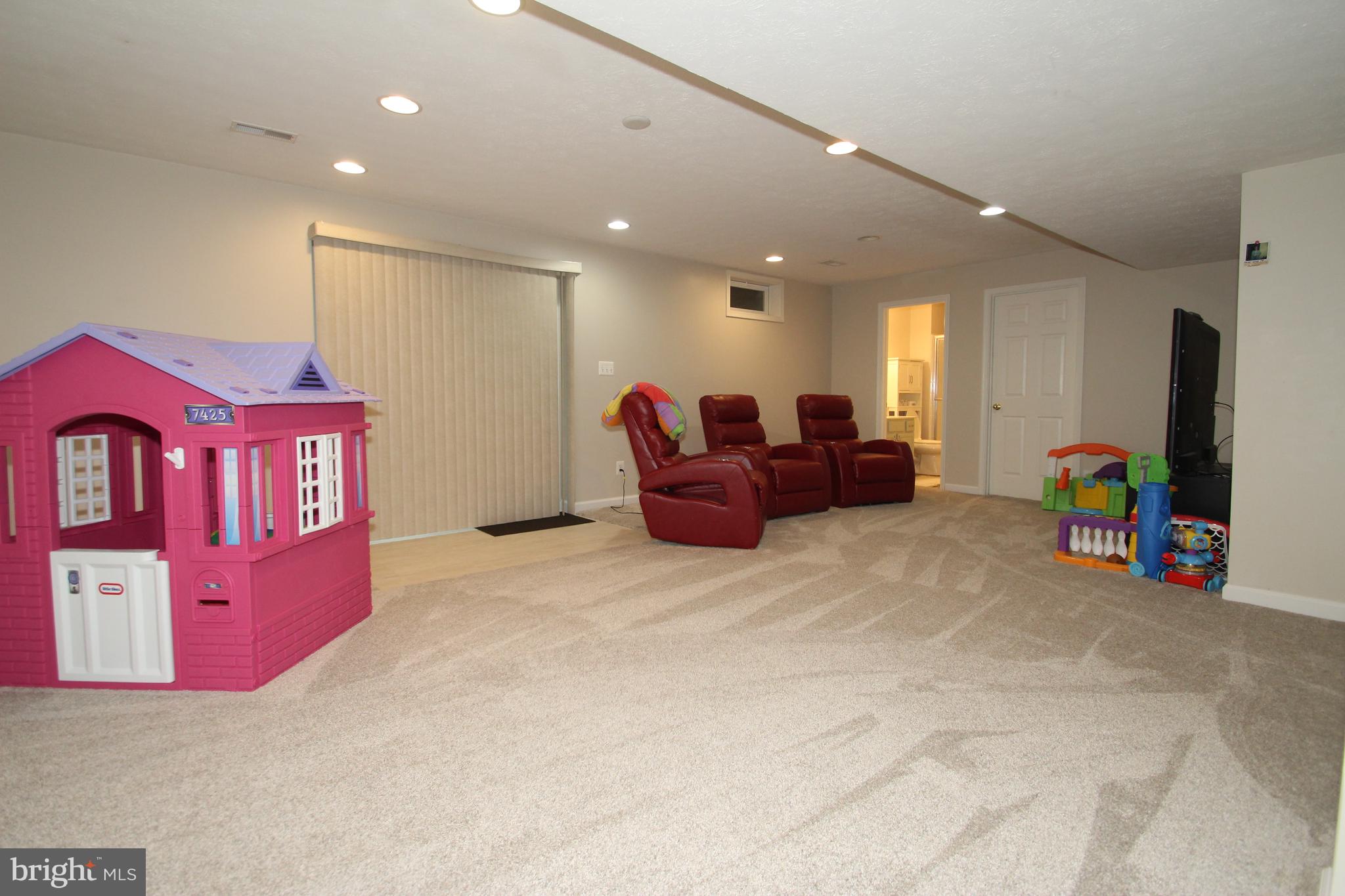 PATRIOTS GLEN - Residential