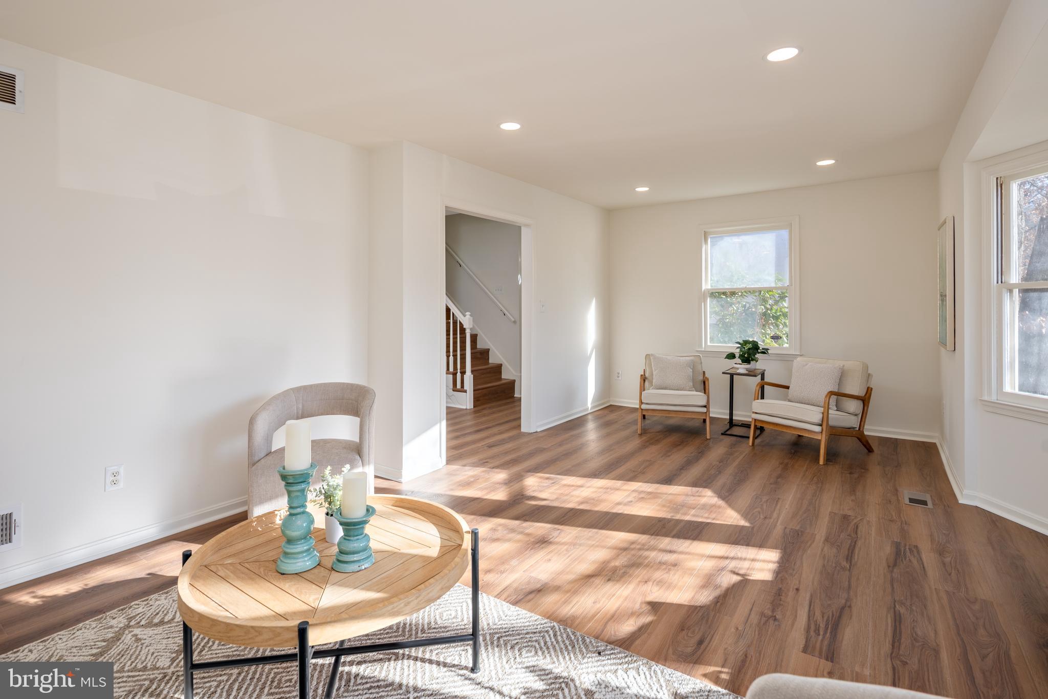 OAK HILL - Residential