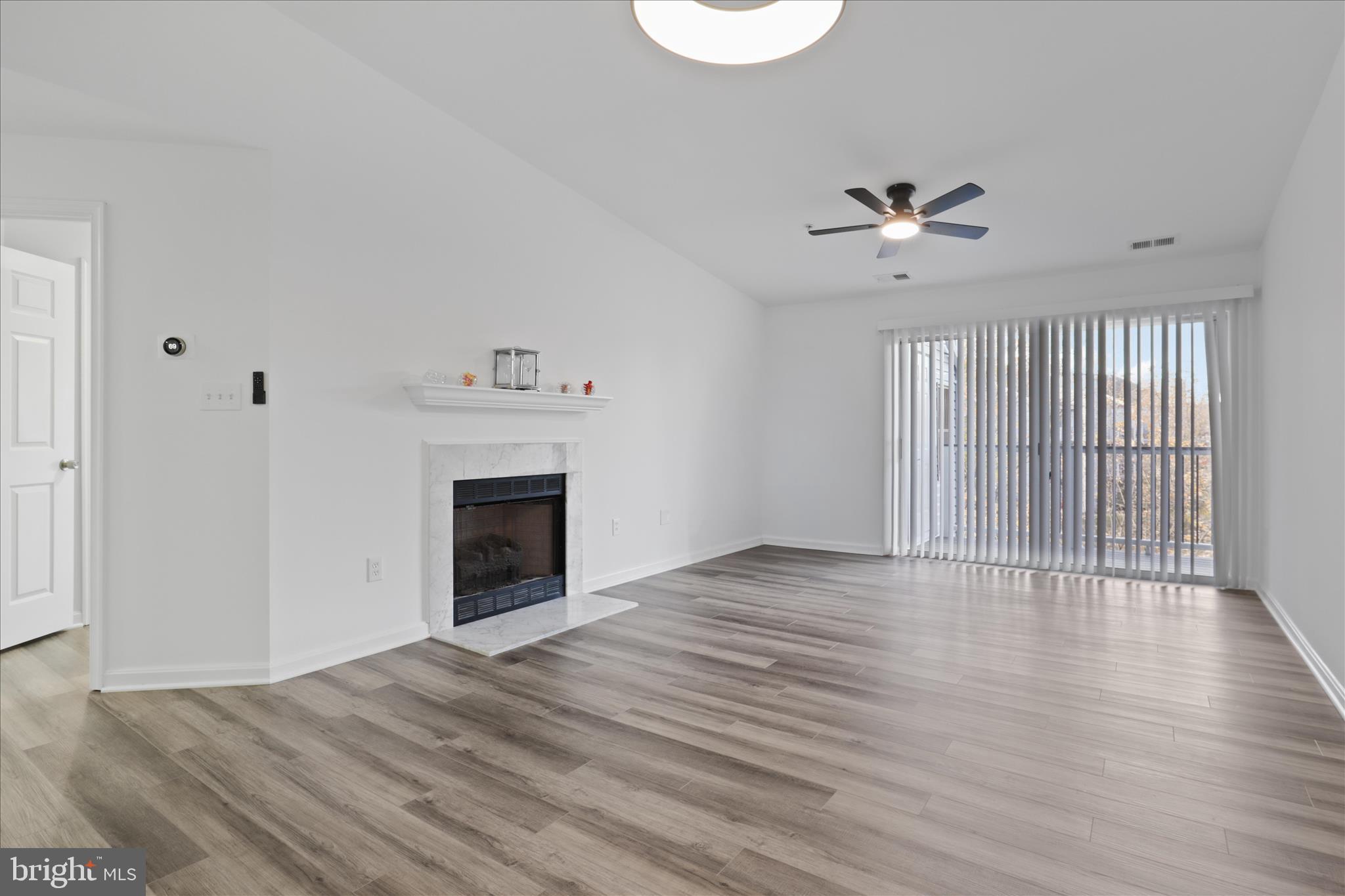 ASHBURN VILLAGE - Residential