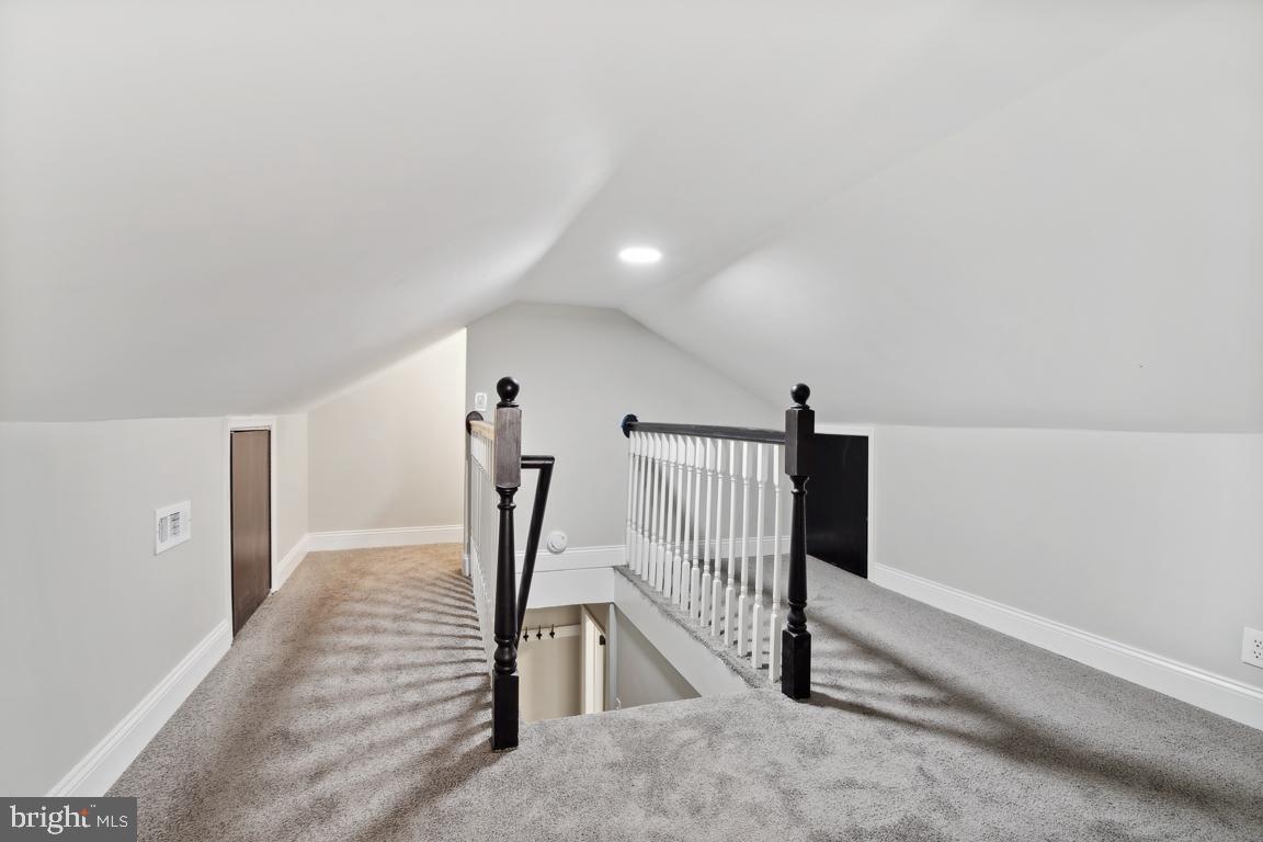 LAURAVILLE HISTORIC DISTRICT - Residential