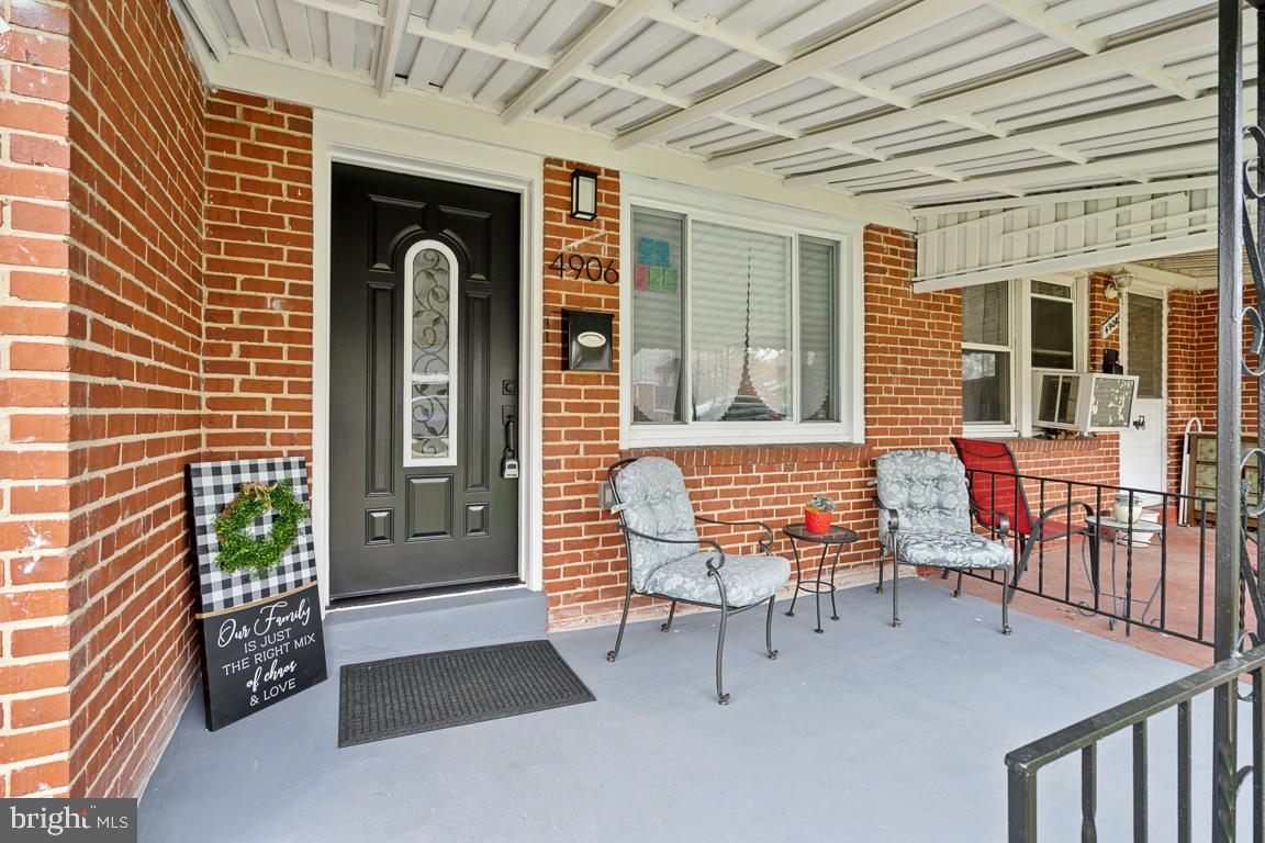 LAURAVILLE HISTORIC DISTRICT - Residential