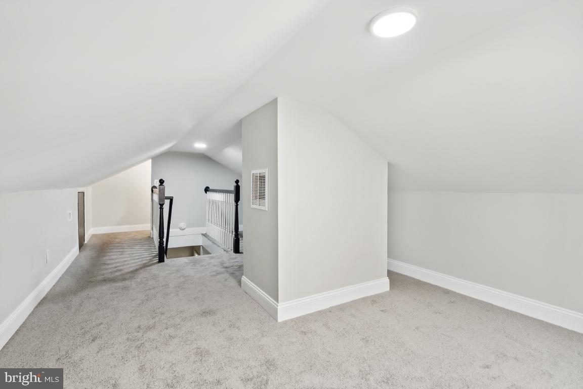 LAURAVILLE HISTORIC DISTRICT - Residential