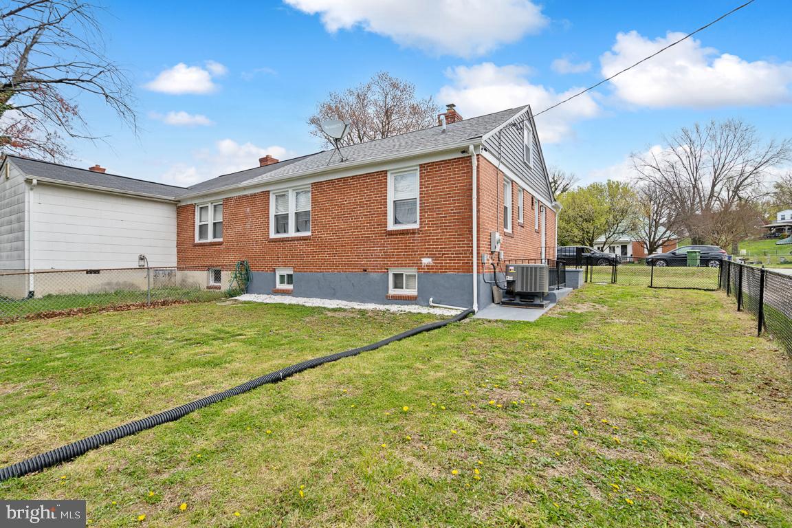 LAURAVILLE HISTORIC DISTRICT - Residential