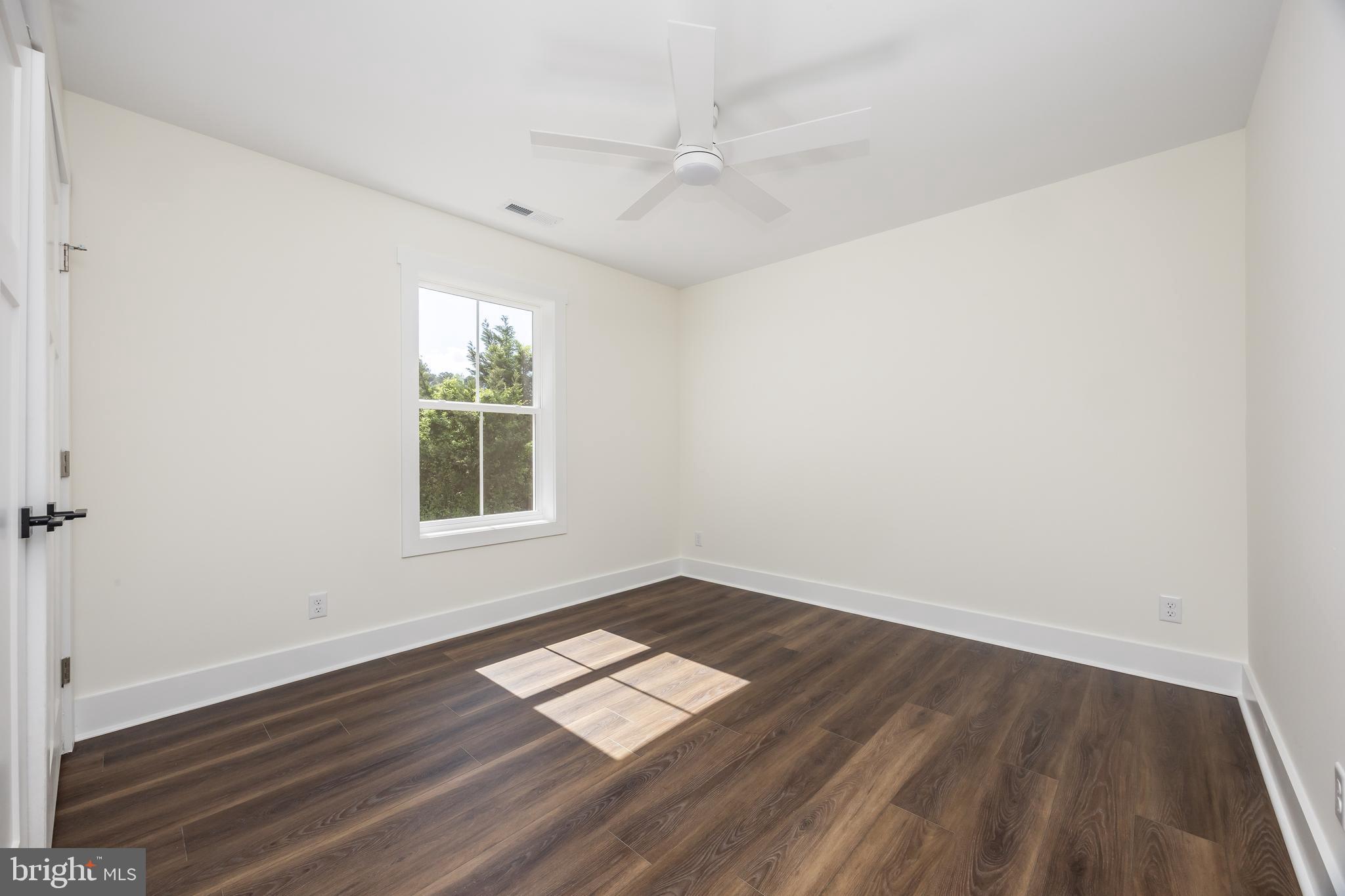 HOLLY HILL - Residential