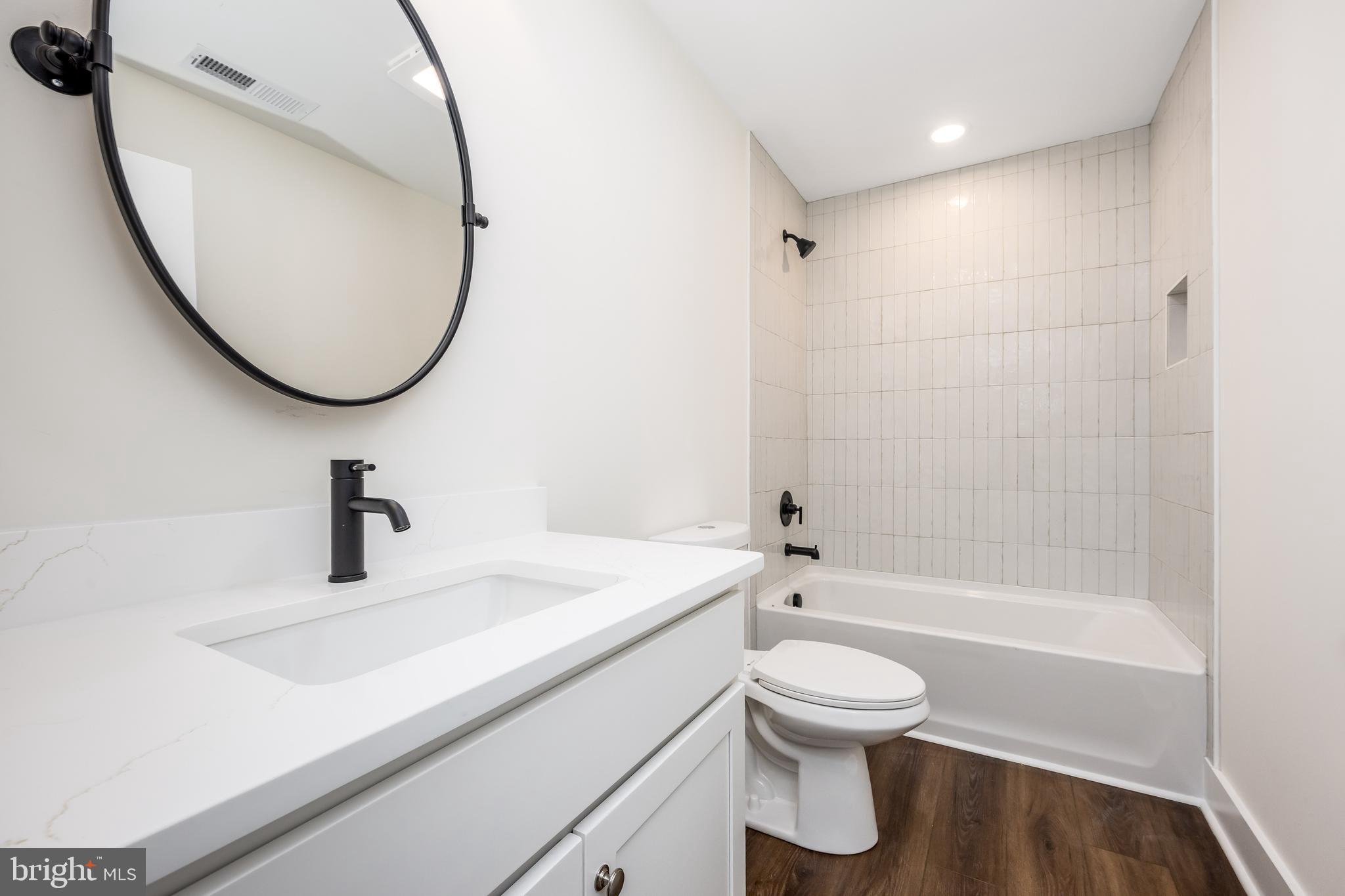 HOLLY HILL - Residential