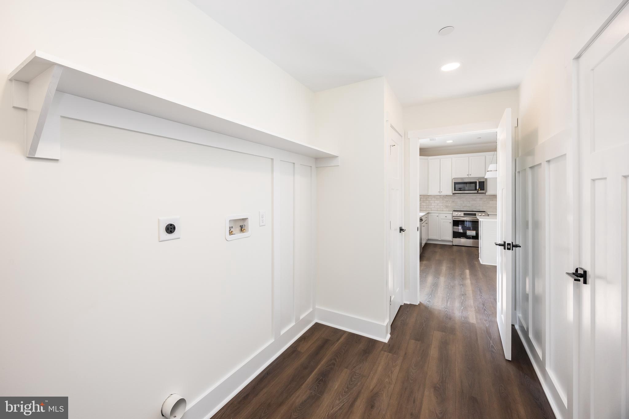 HOLLY HILL - Residential