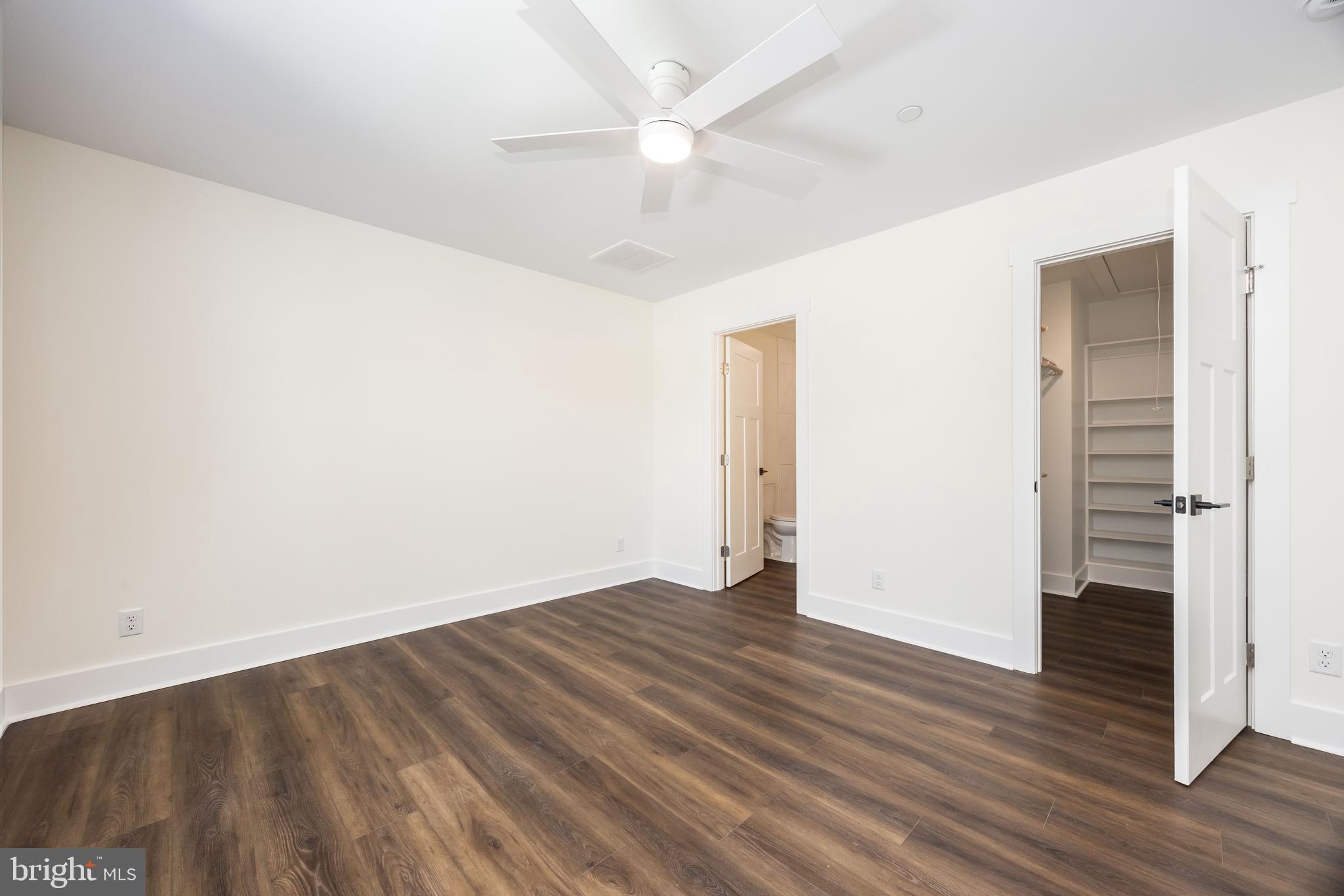 HOLLY HILL - Residential