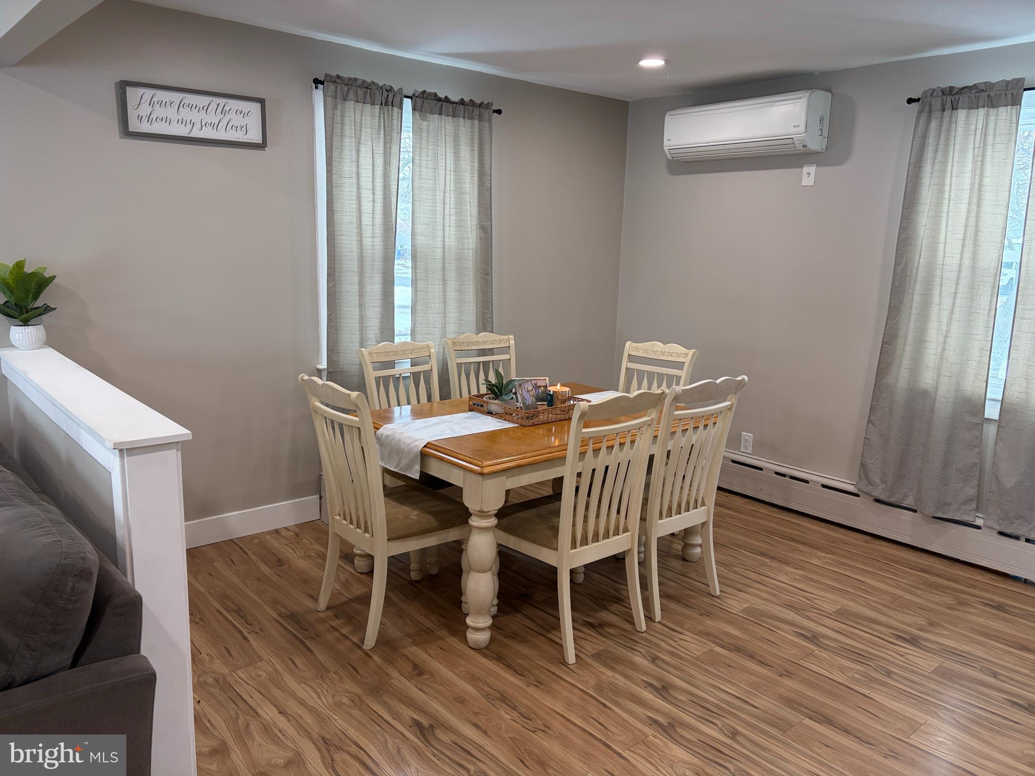 412 LIPPINCOTT AVENUE