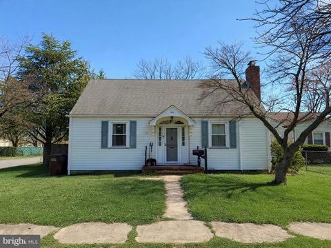 Homes For Sale - 412 Lippincott Avenue<br/> RIVERSIDE, NJ 08075