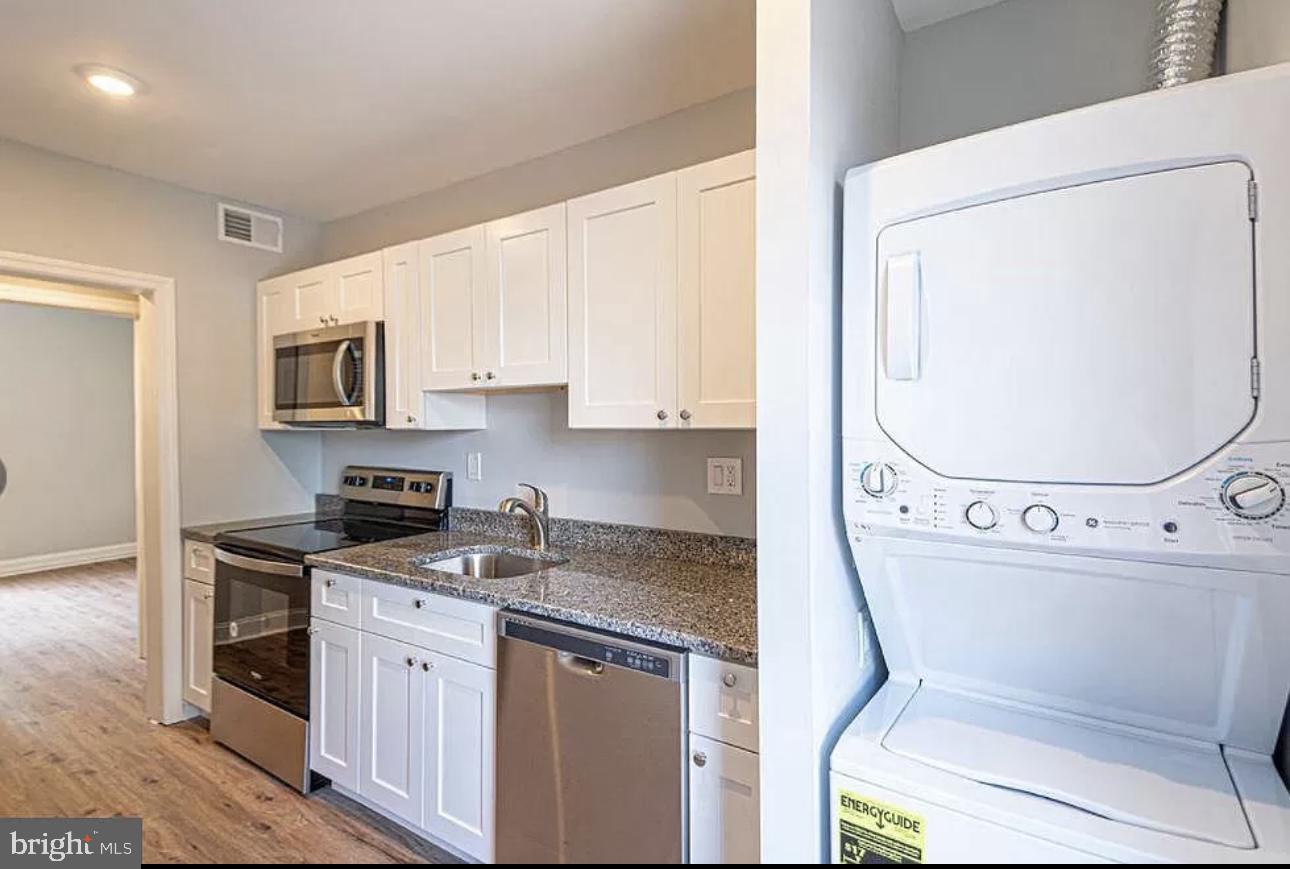 FAIRMOUNT - Residential Lease