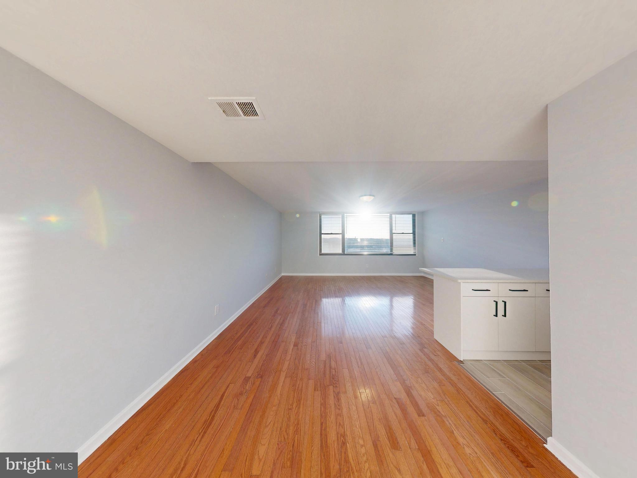 FORTY SIX HUNDRED - Residential