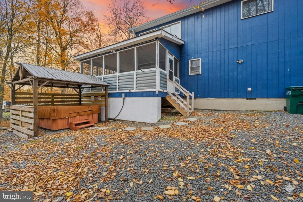 POCONO COUNTRY PLACE - Residential