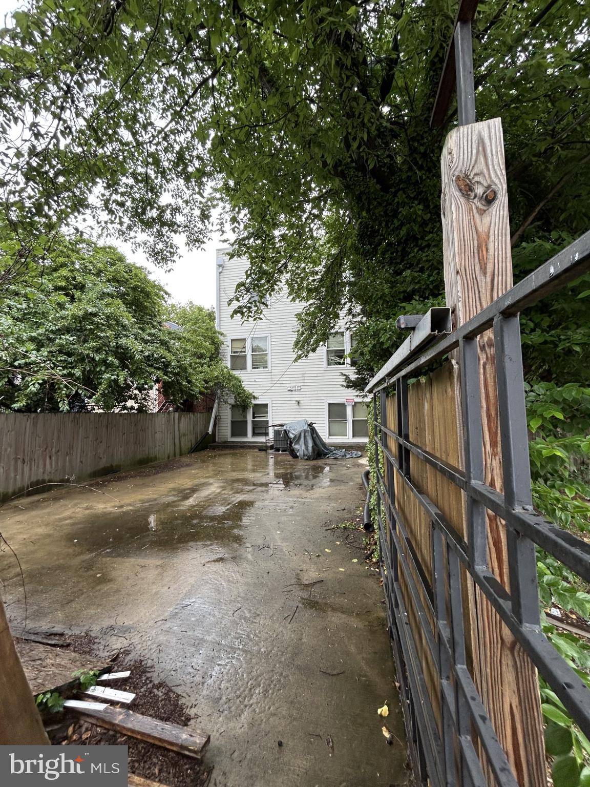 SOUTHWEST WATERFRONT - Residential Income