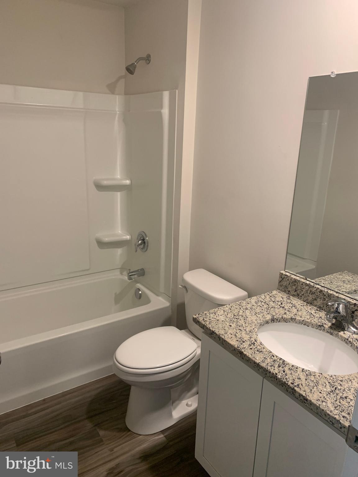 LOCUST RUN - Residential Lease