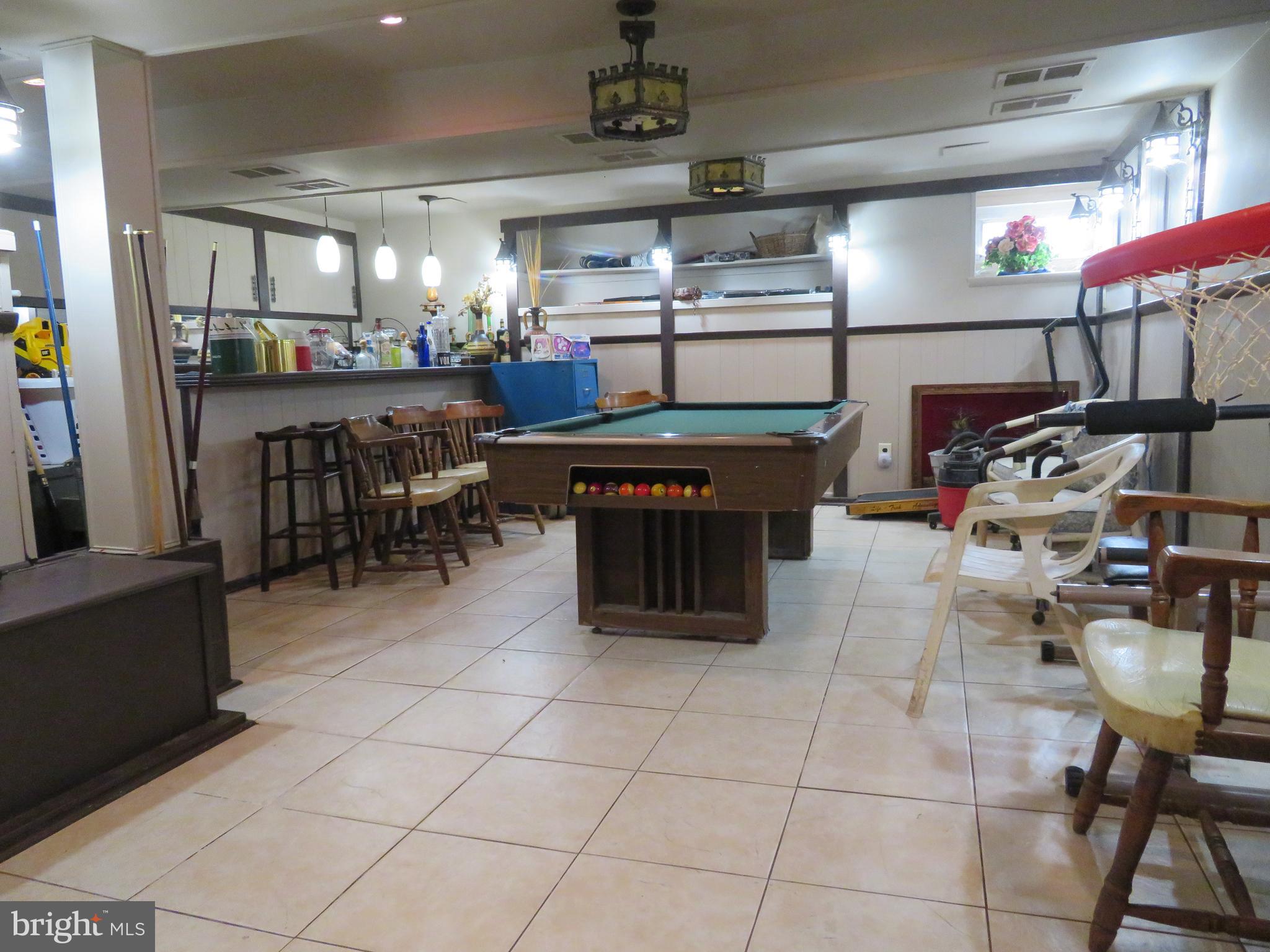 MARILYN PARK - Residential