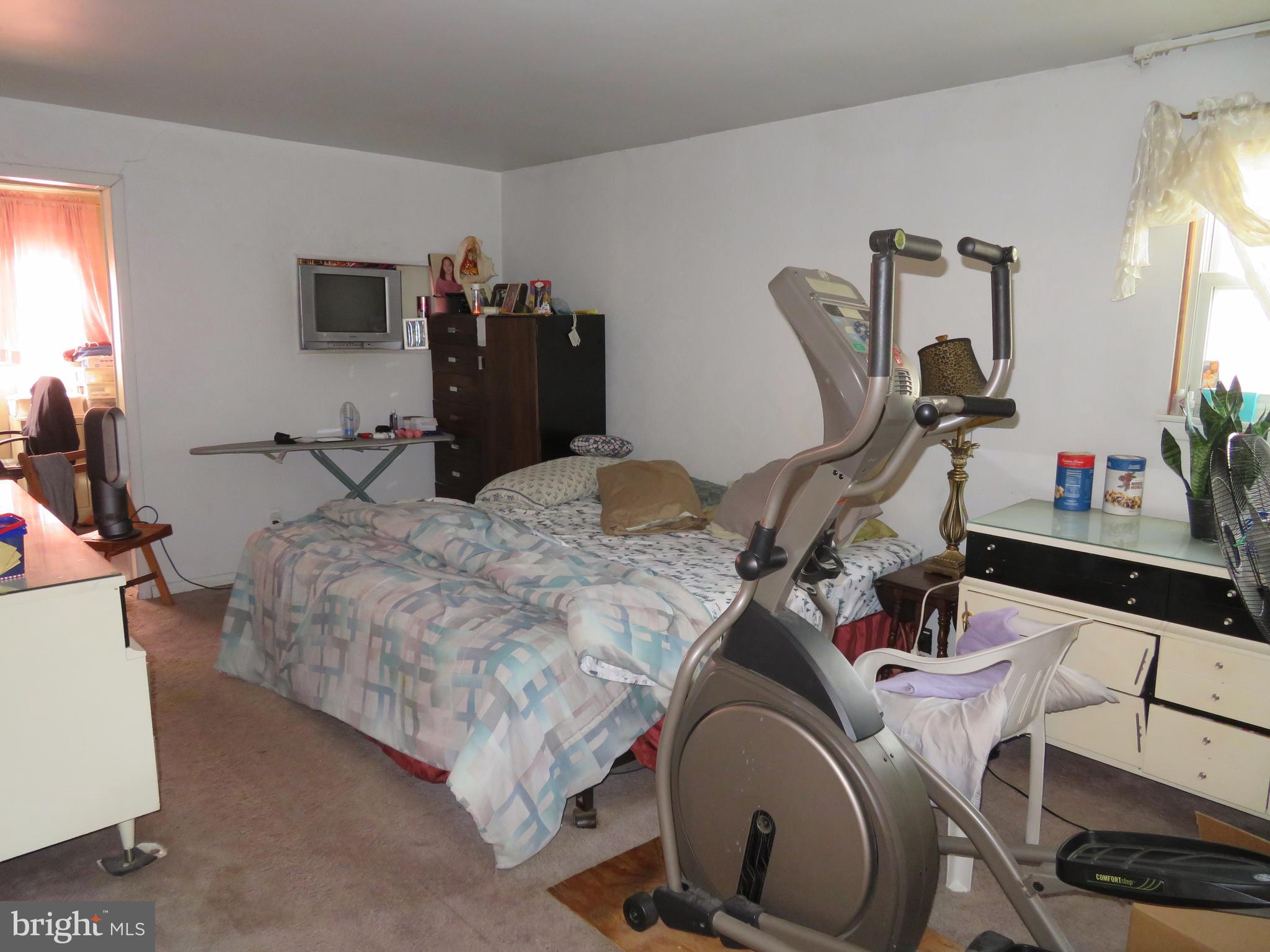 MARILYN PARK - Residential