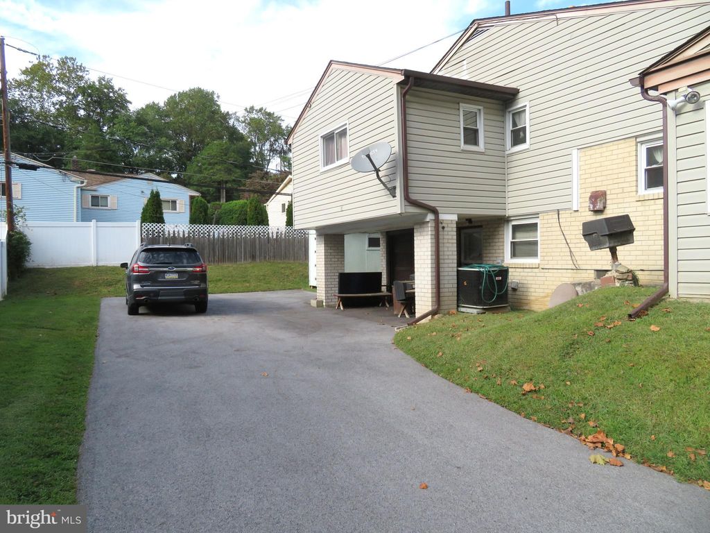 Photo of 1741 Lawrence Road, HAVERTOWN, PA 19083 (MLS # PADE2100482)