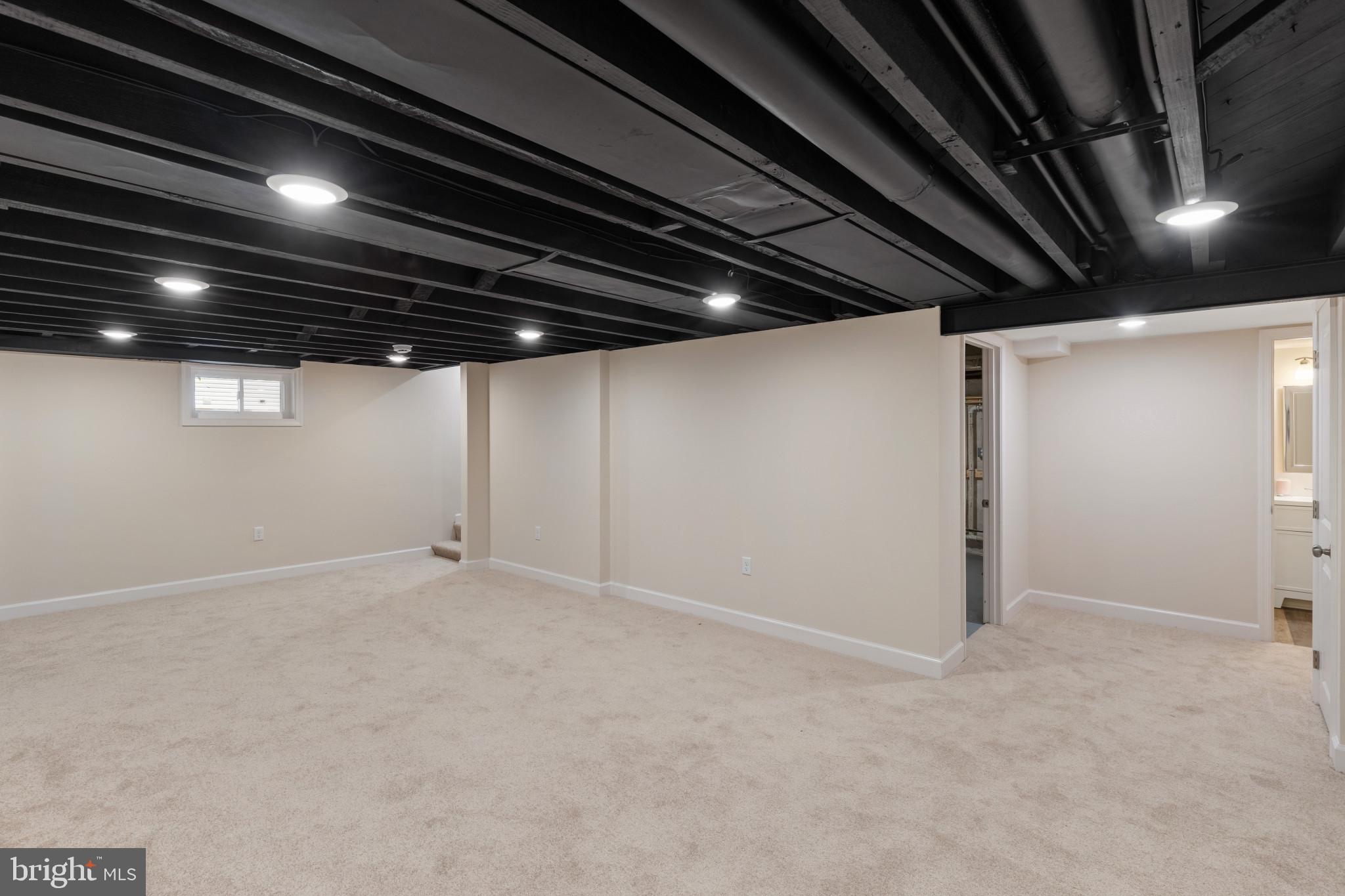 LINWOOD - Residential