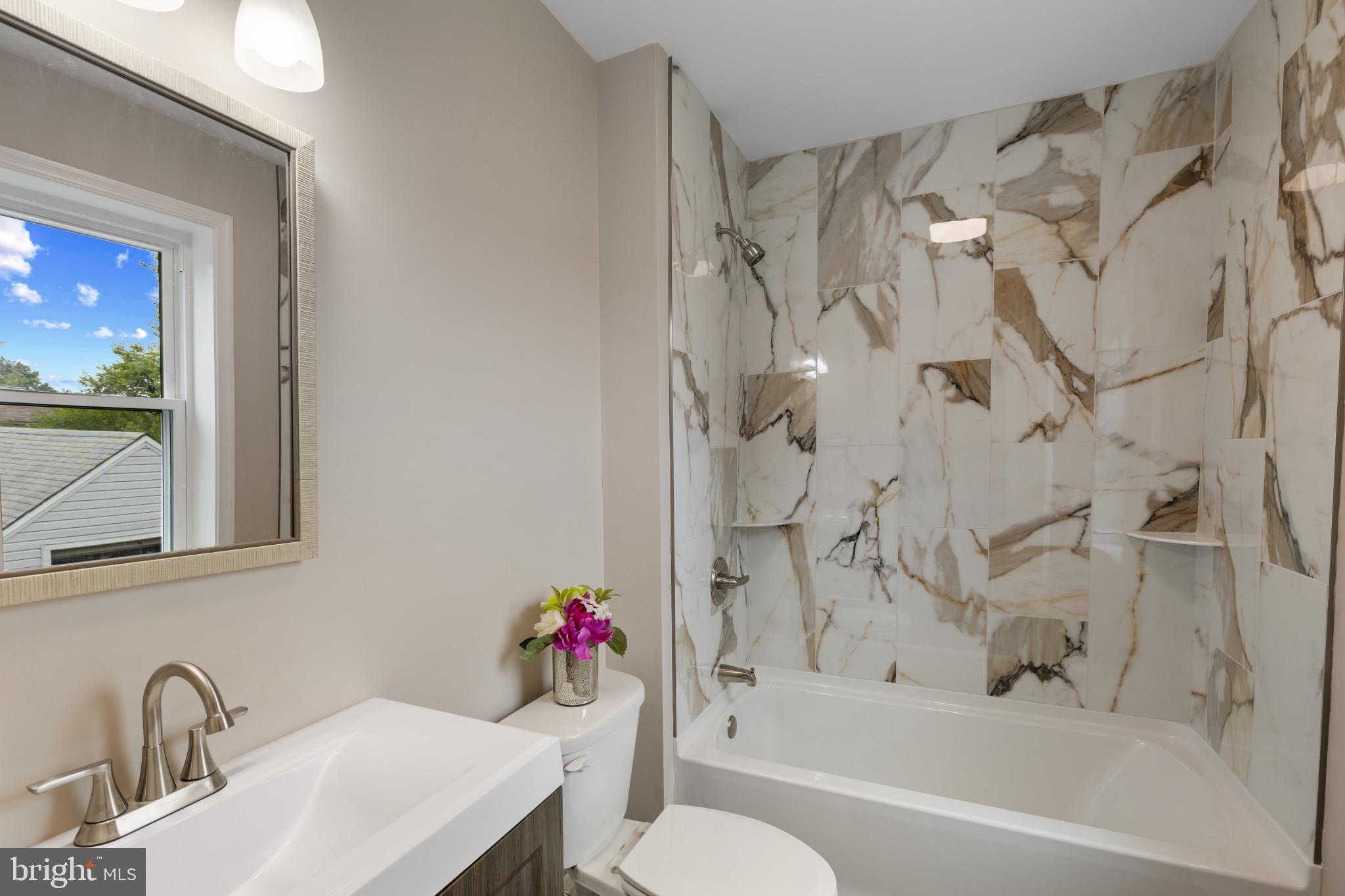 LINWOOD - Residential