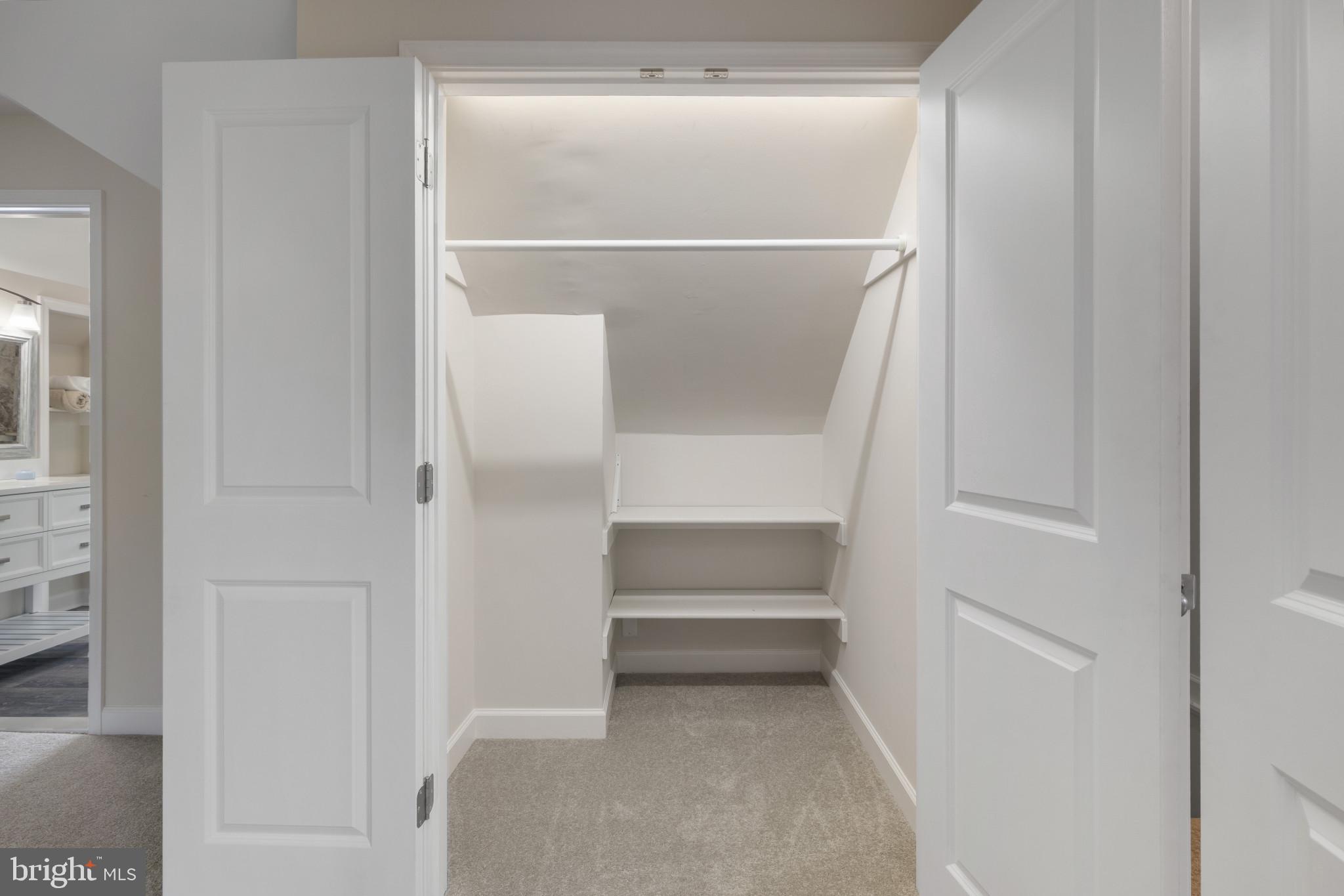 LINWOOD - Residential