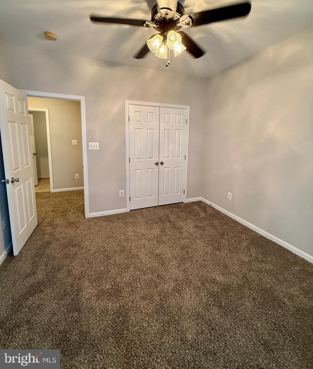 POTOMAC CLUB CONDOMINIUMS - Residential Lease