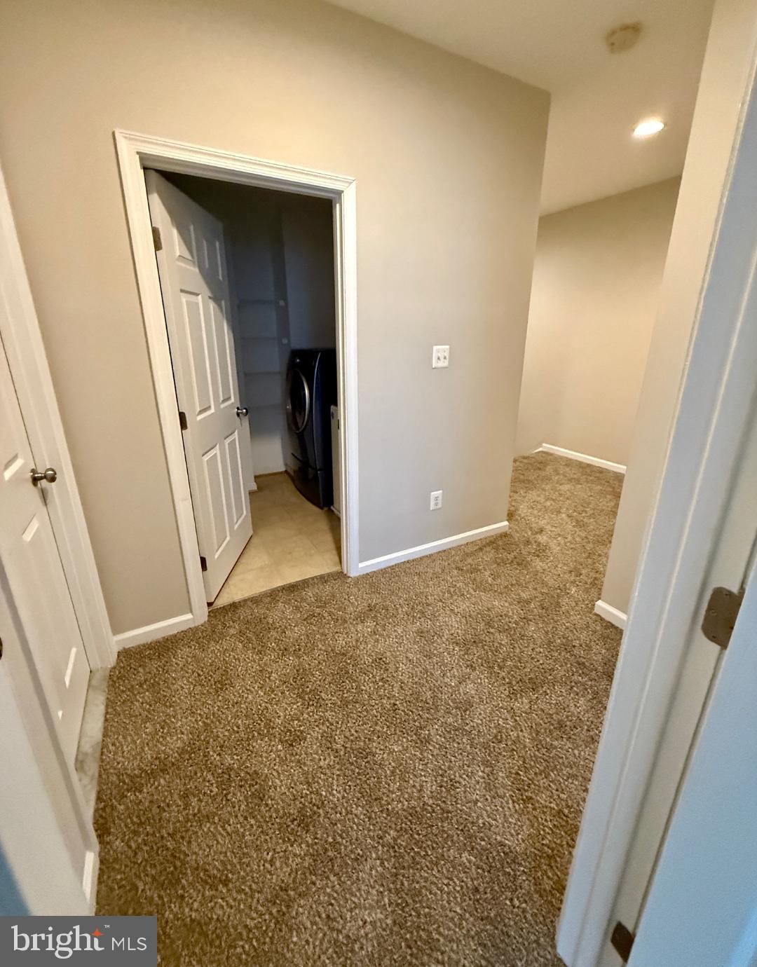 POTOMAC CLUB CONDOMINIUMS - Residential Lease