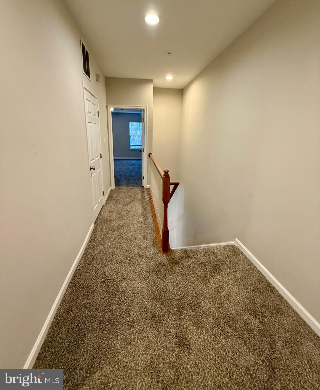 POTOMAC CLUB CONDOMINIUMS - Residential Lease