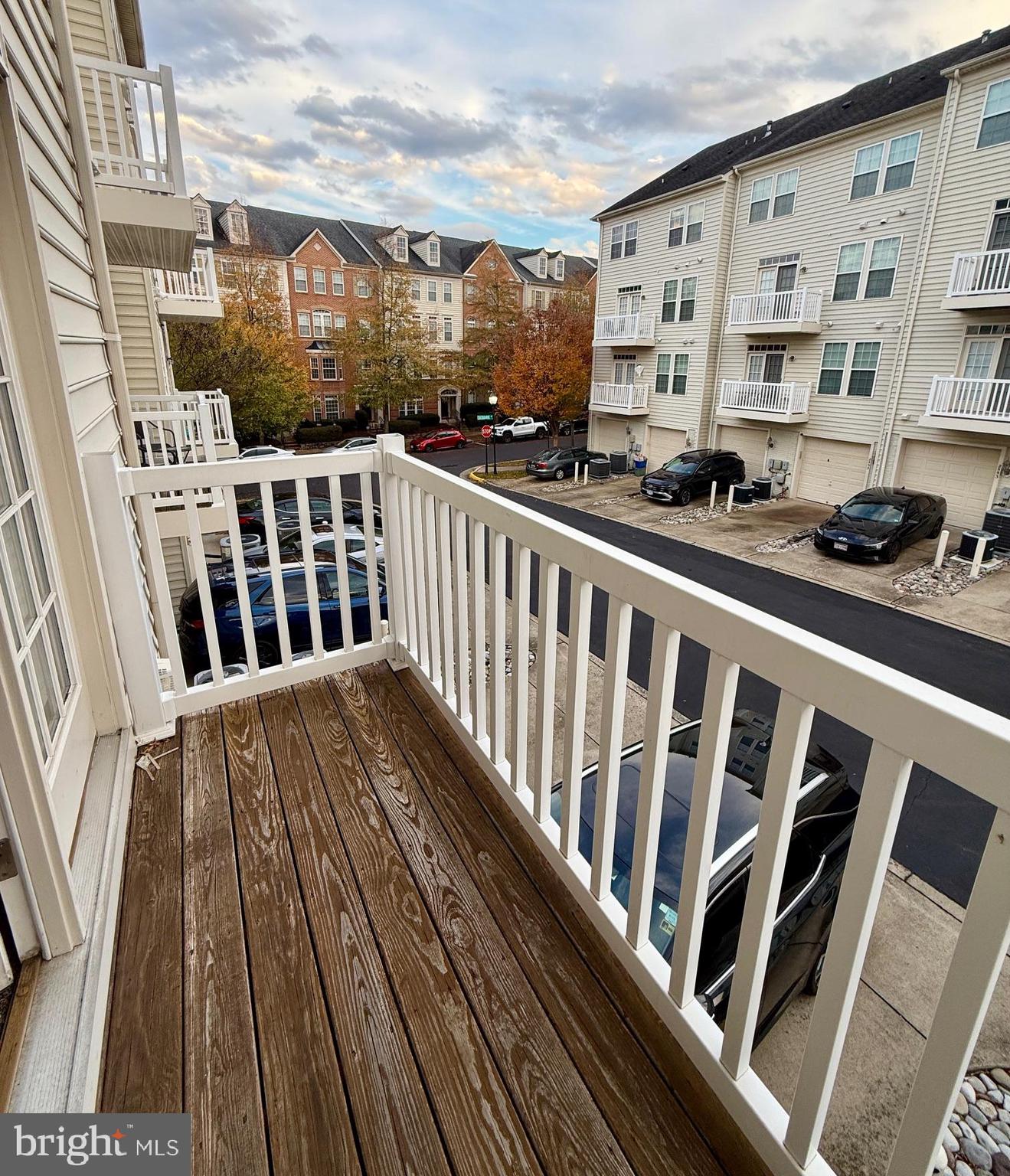 POTOMAC CLUB CONDOMINIUMS - Residential Lease