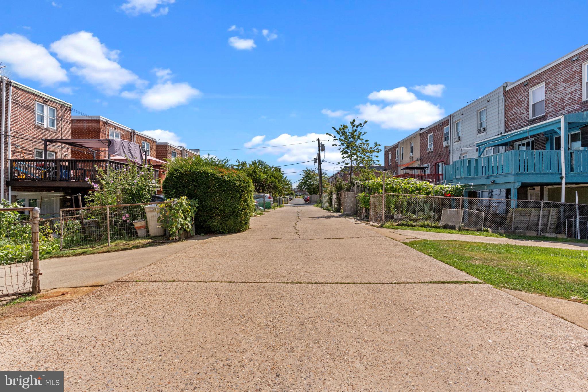 PHILADELPHIA (NORTHEAST) - Residential