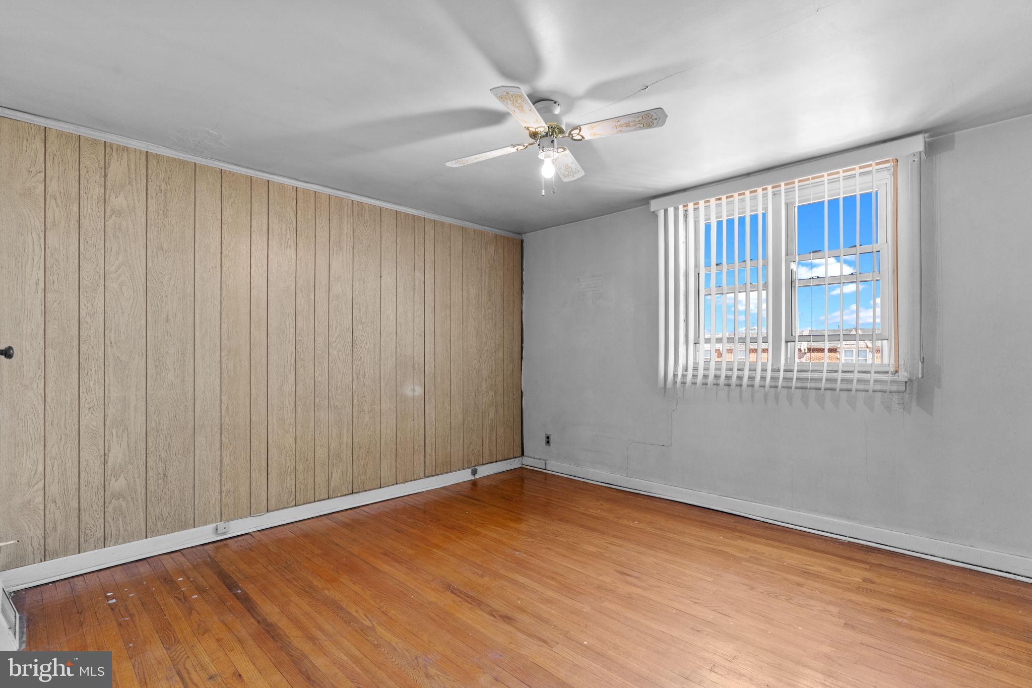 PHILADELPHIA (NORTHEAST) - Residential