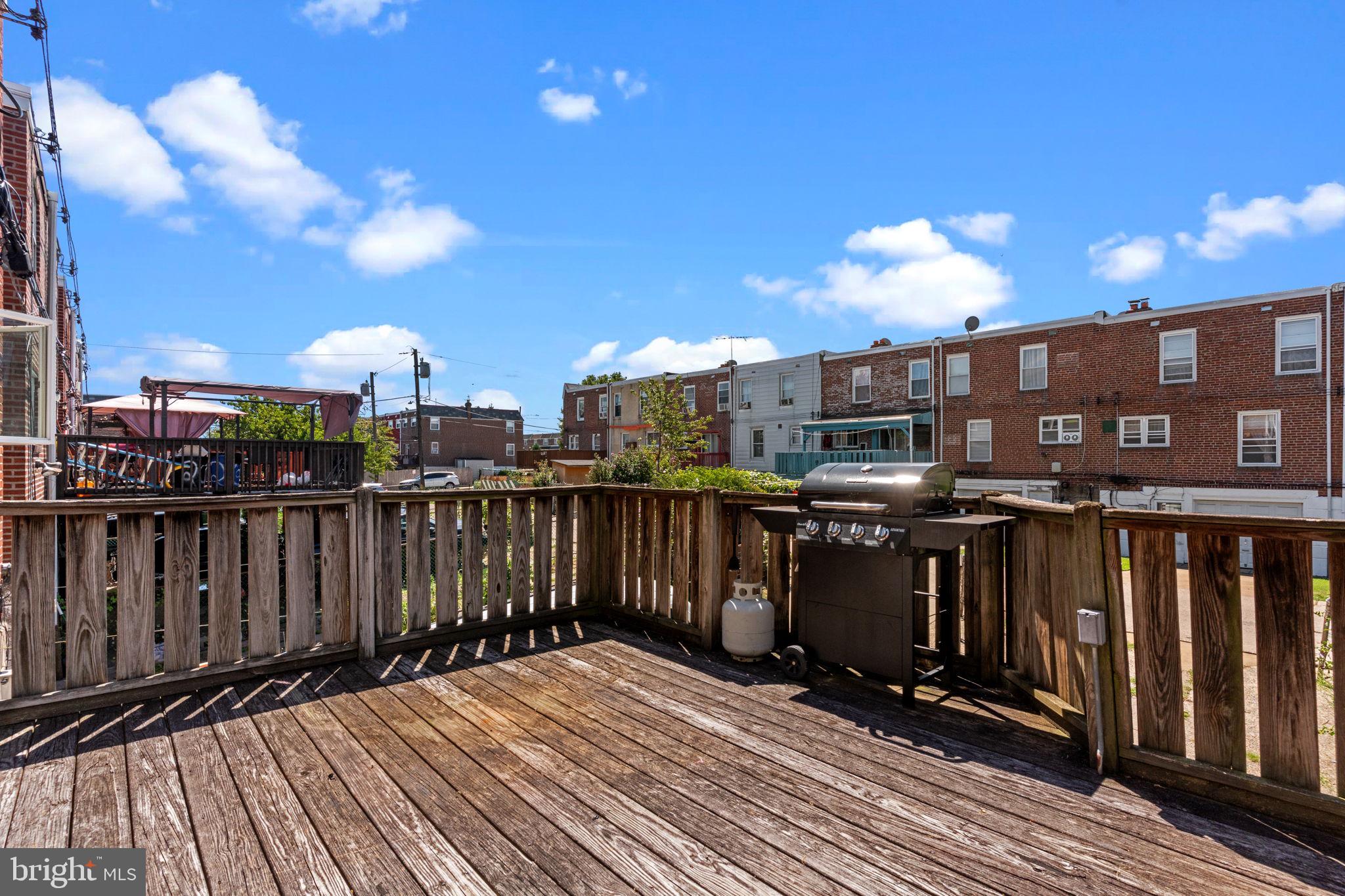 PHILADELPHIA (NORTHEAST) - Residential